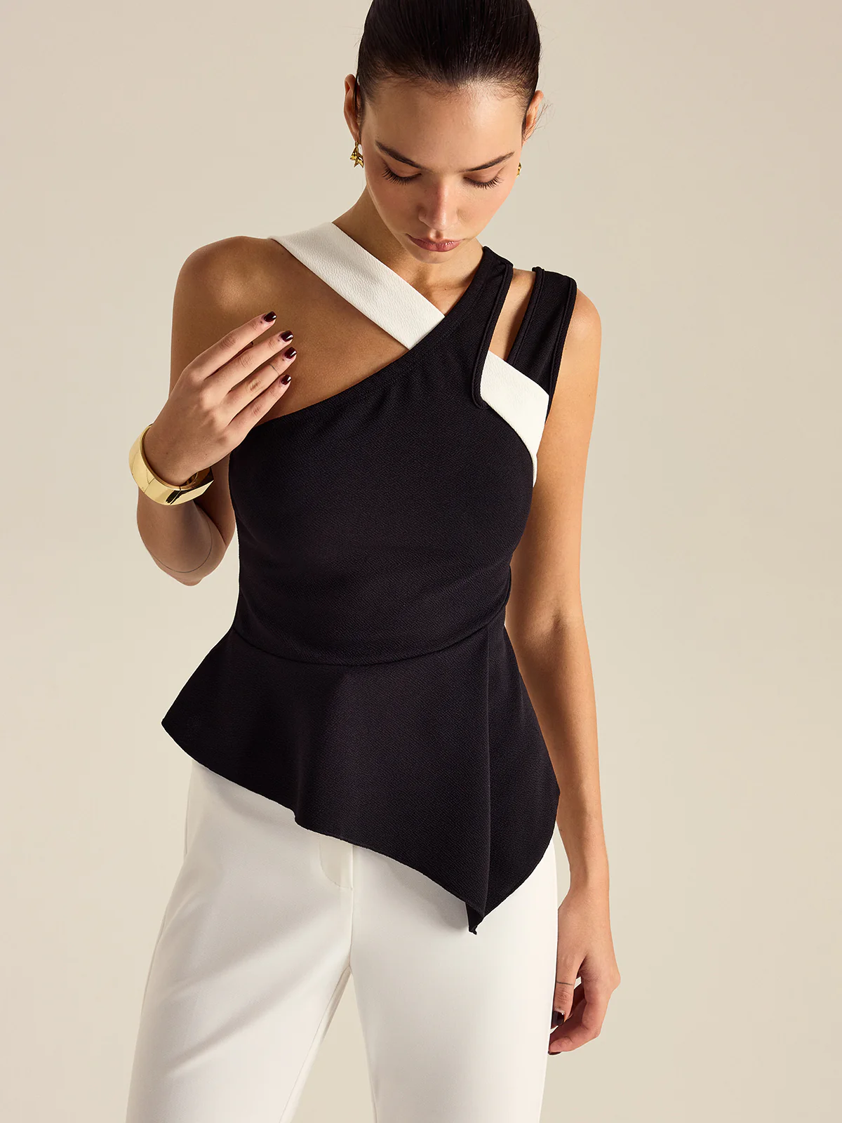 Asymmetric Peplum Top - Takermore
