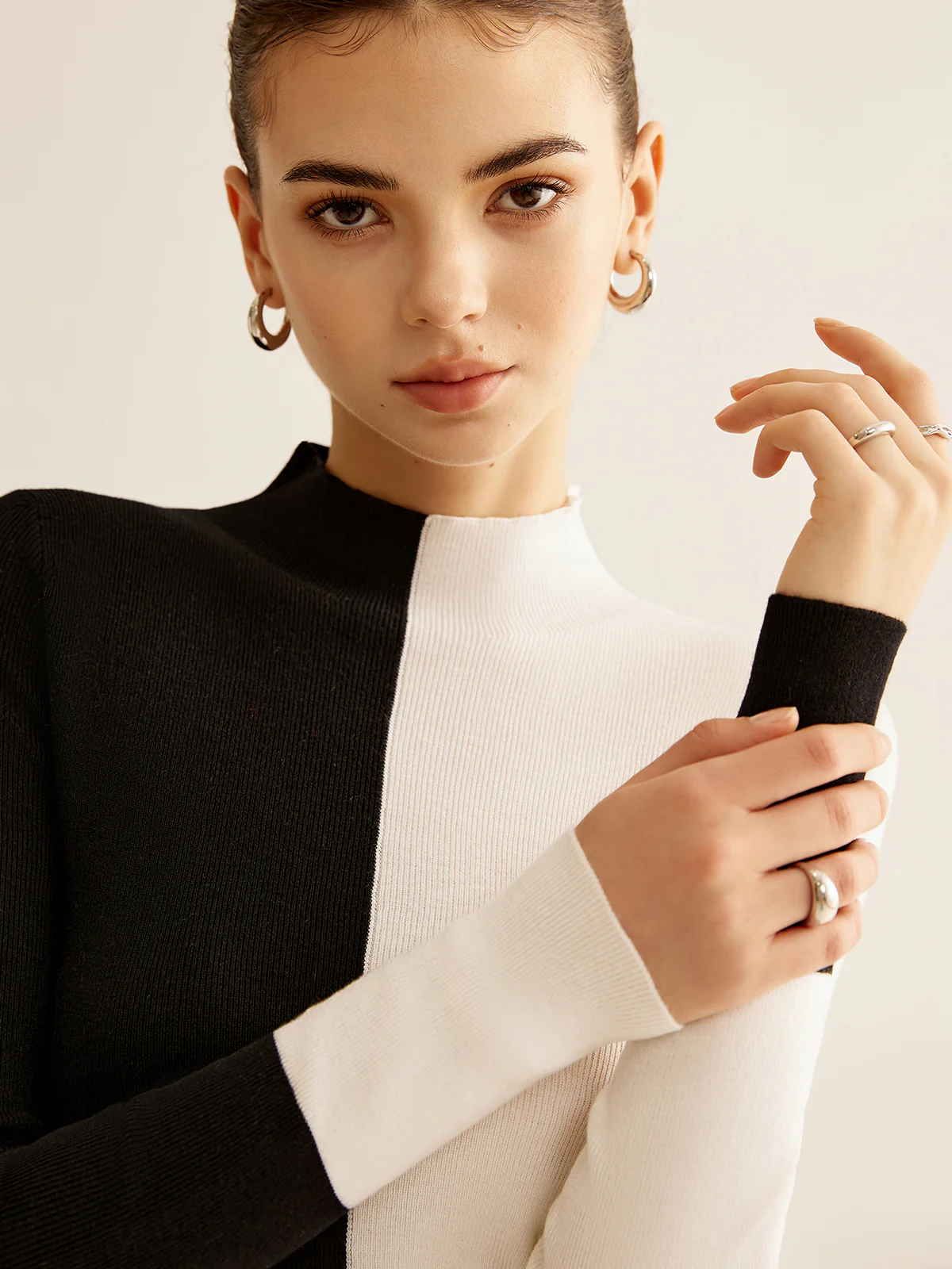 Wool-Blend Two Tone Skinny Knit Top - Takermore