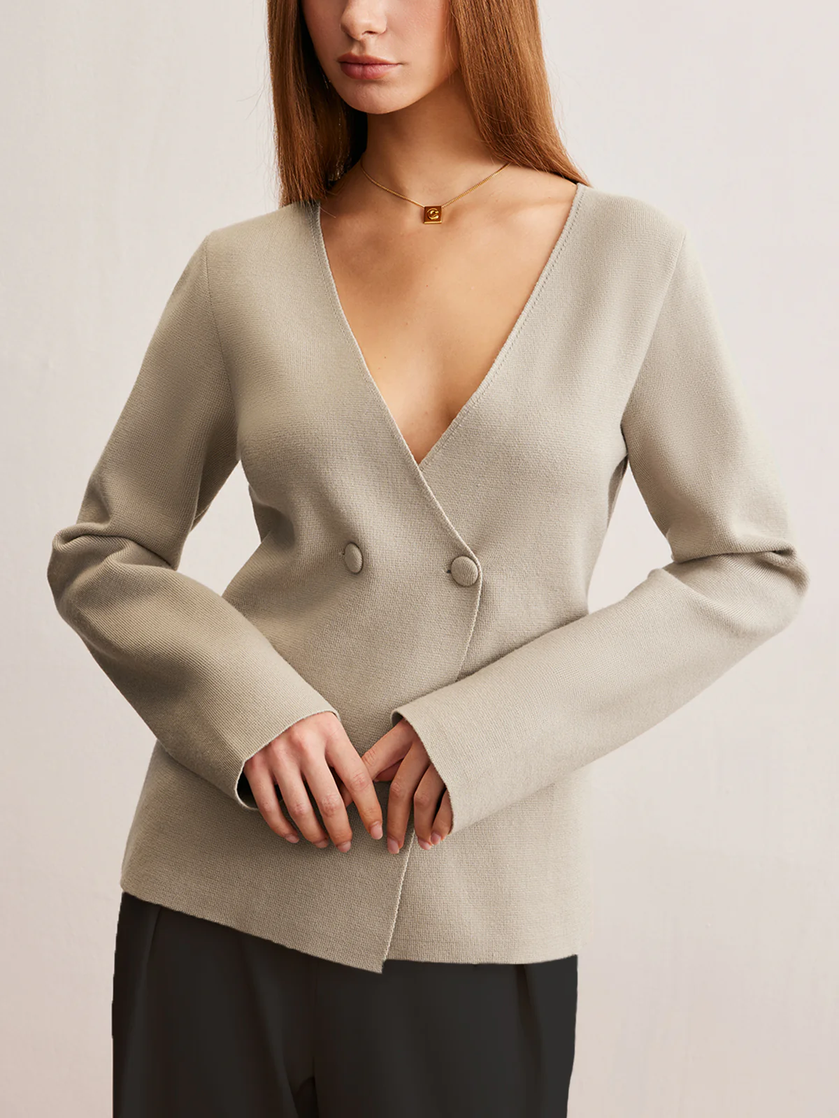 Elegant V-Neck Fit Cardigan - Takermore