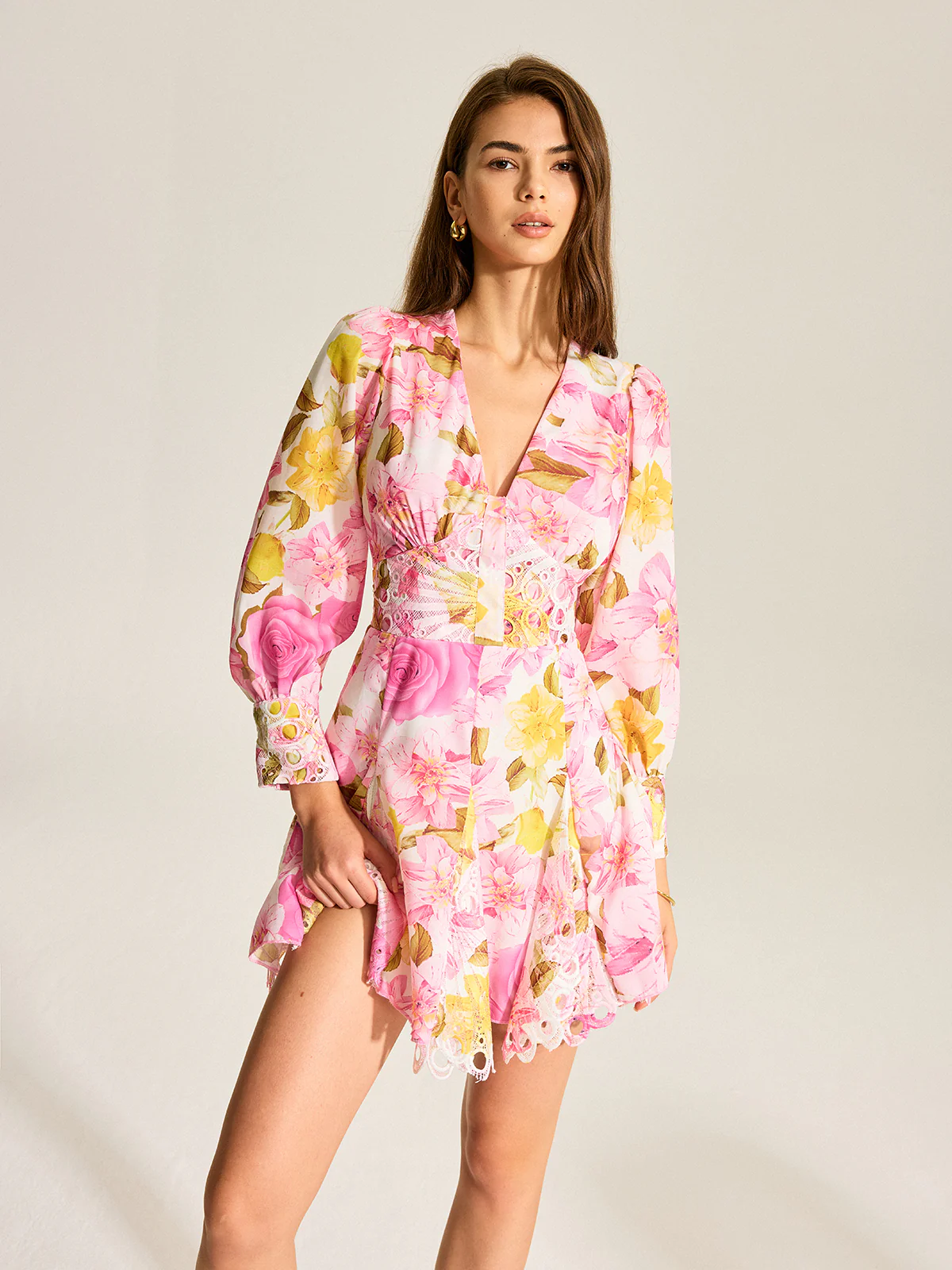 Floral Print V-Neck Dress With Eyelet Detail - Takermore