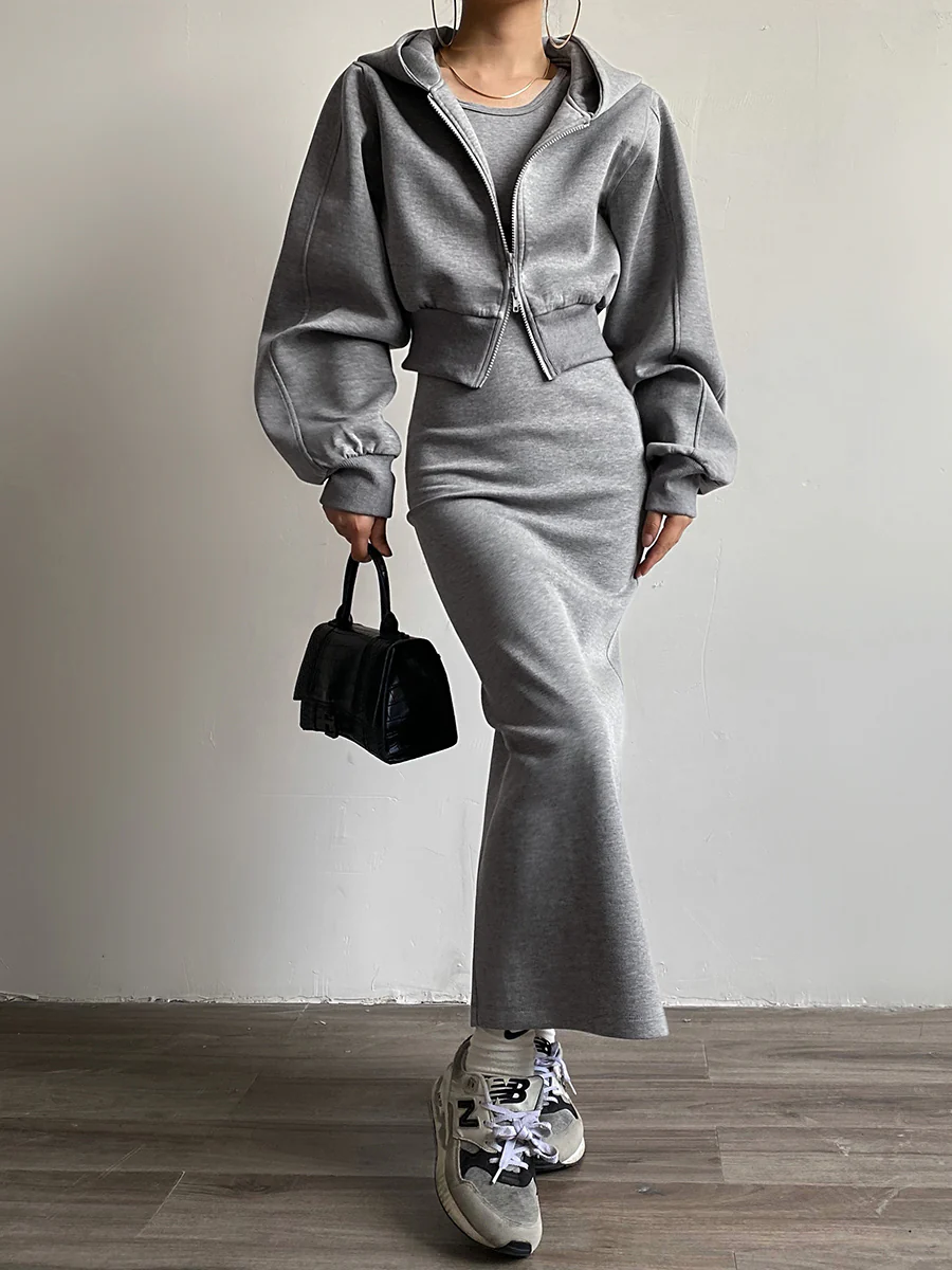 Solid Long Sleeve Zip Crop Hoodie - Takermore