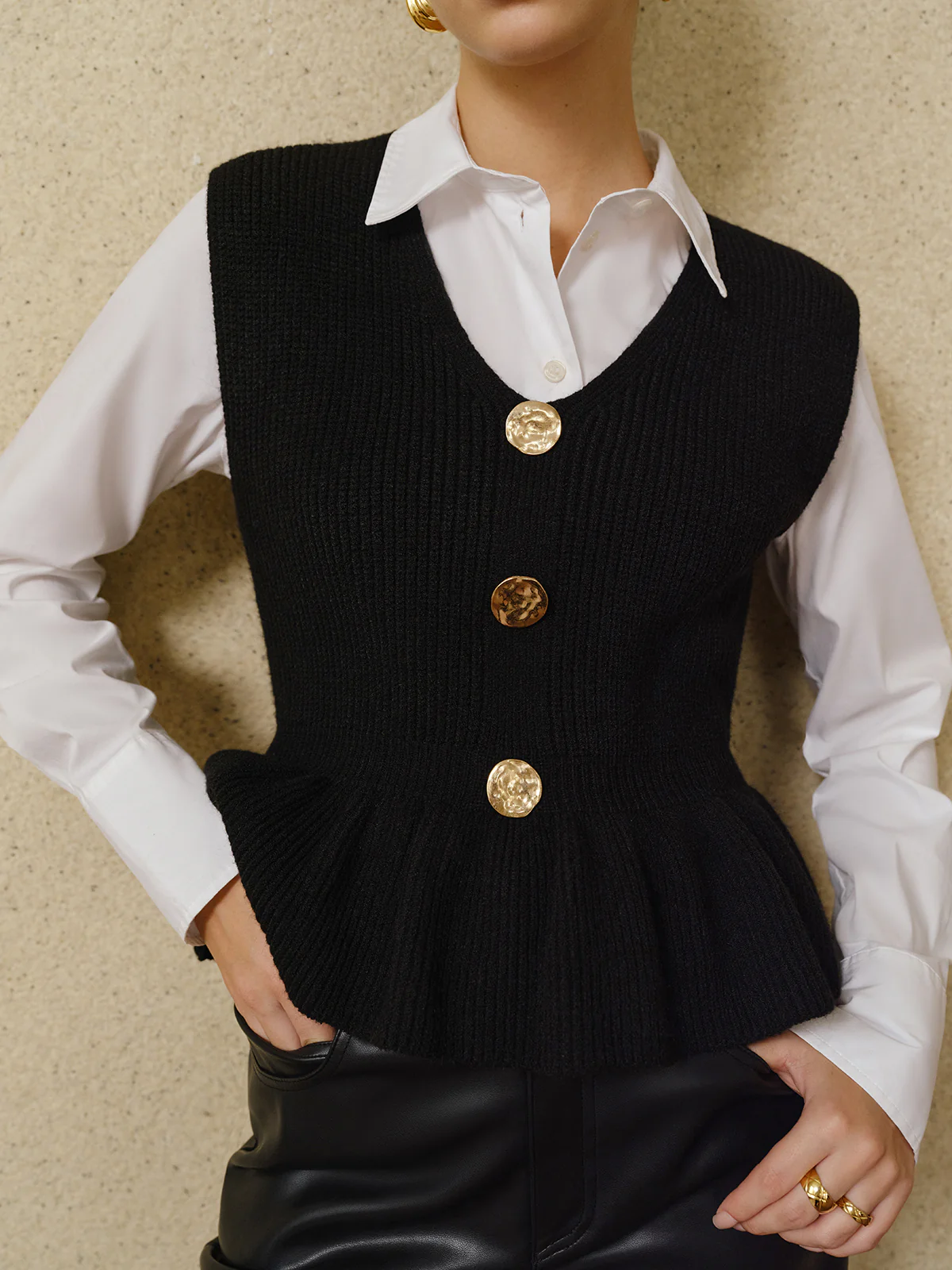 Ribbed Ruffle Sweater Vest - Takermore