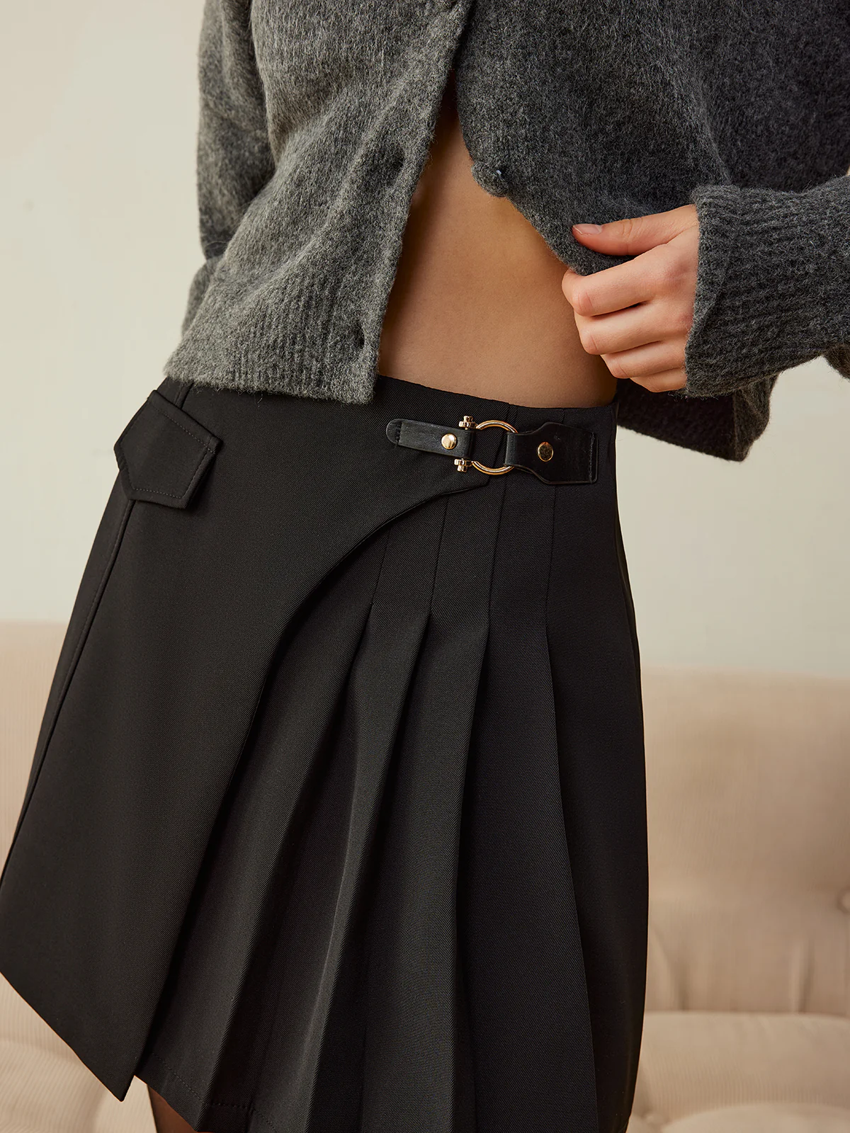 Metal-Detail Asymmetrical Pleated Skirt - Takermore