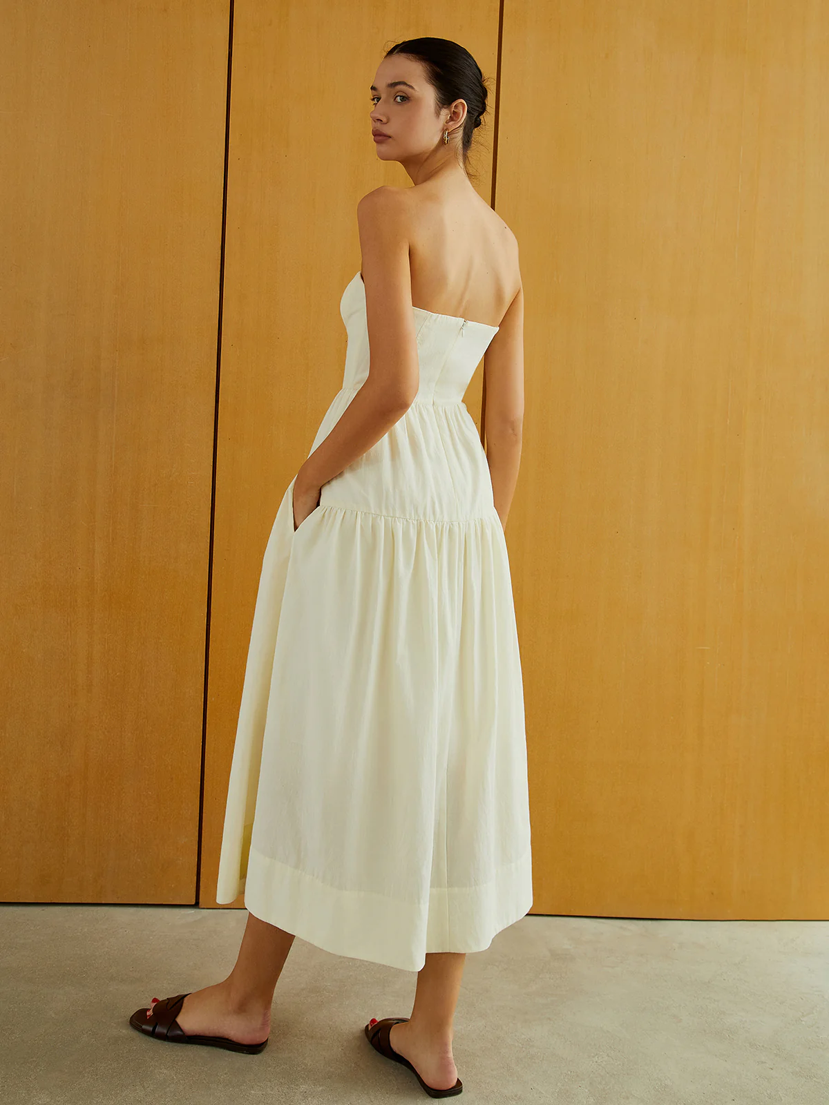 Creamy Zipper Pleated Midi Dress - Takermore