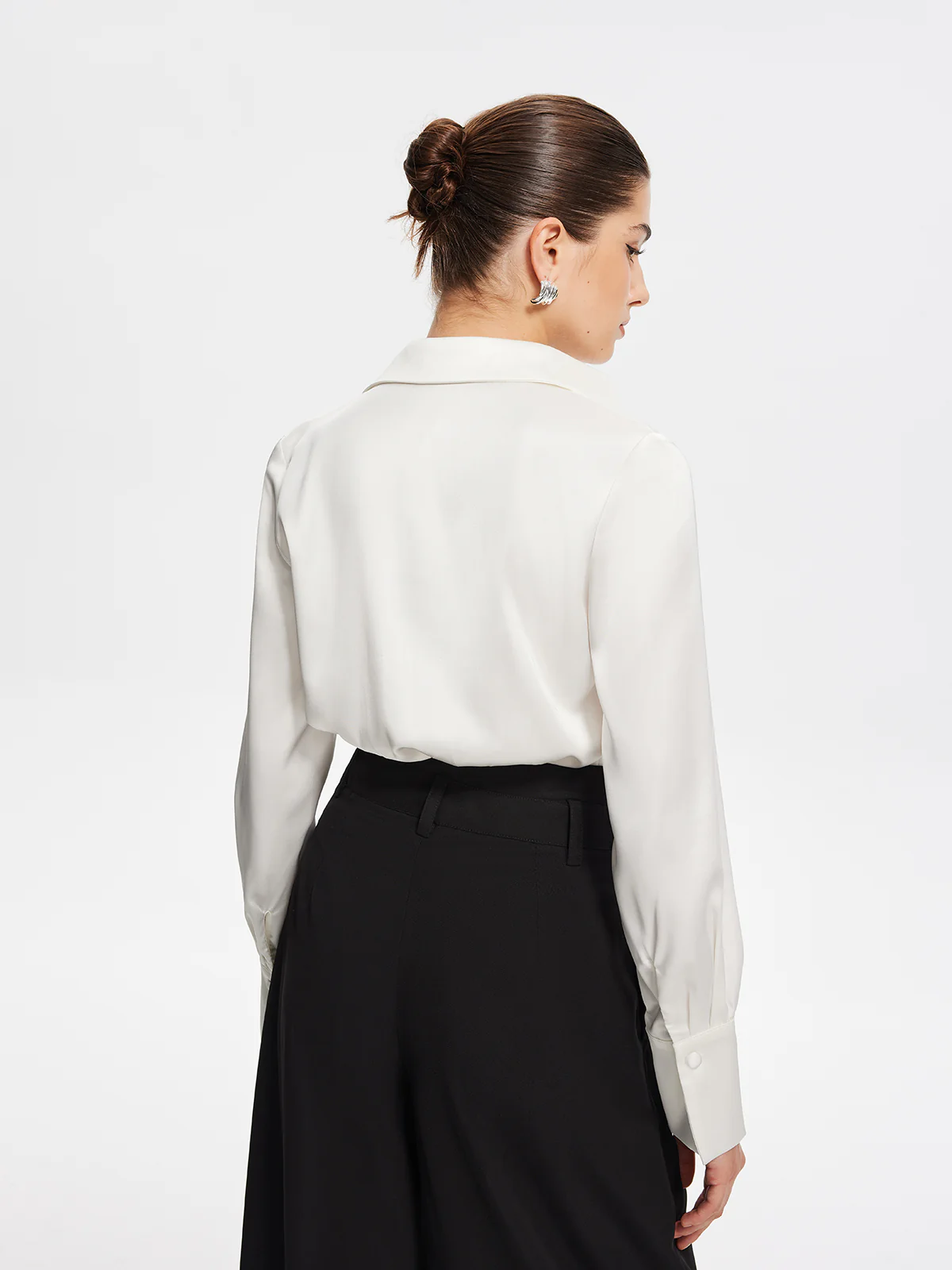 V-Neck Pleated Long Sleeve Blouse - Takermore