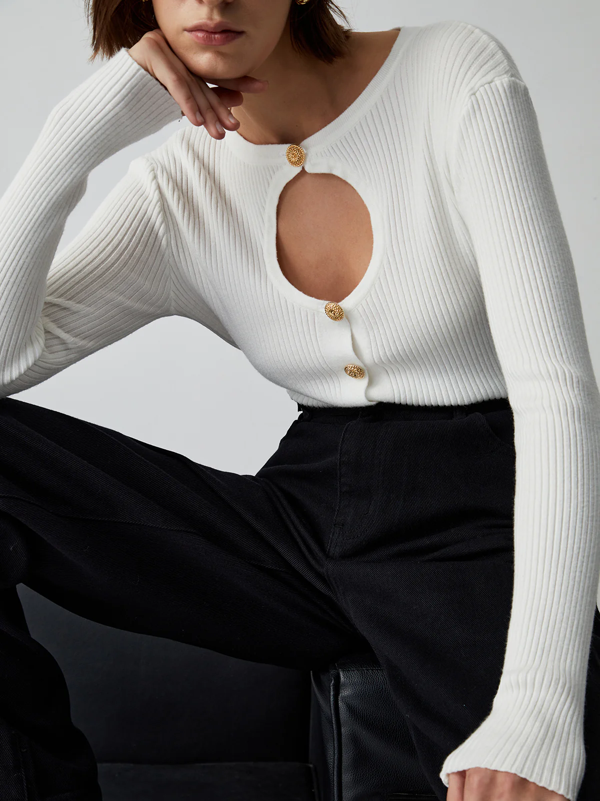 Effortless Keyhole Long Sleeve Knit Top - Takermore