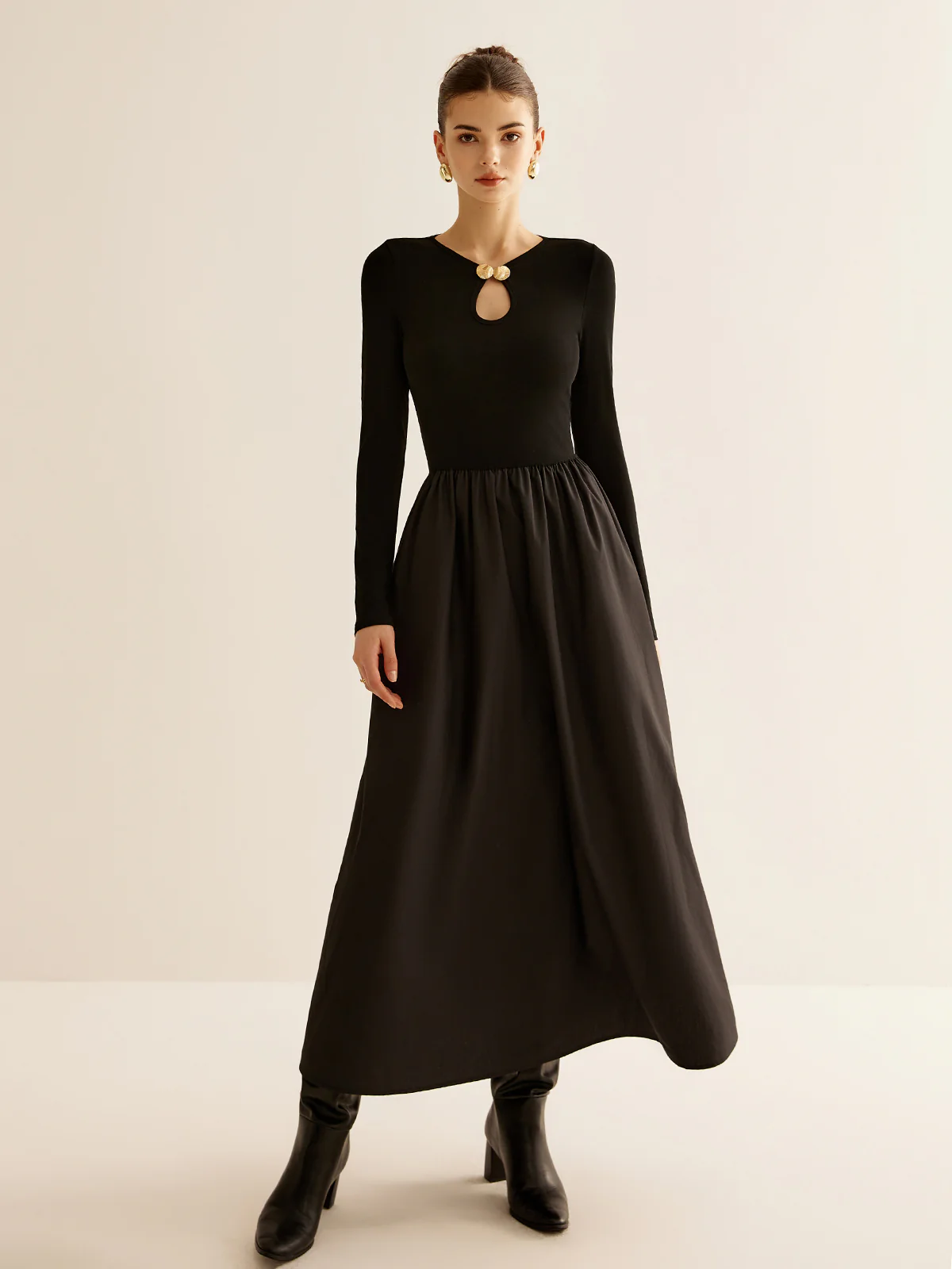 Keyhole Neckline Panel Dress - Takermore