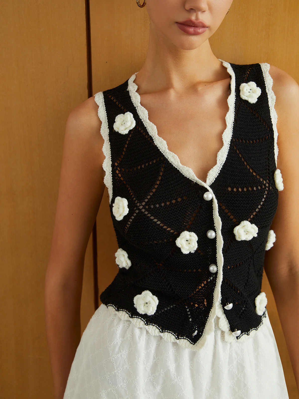 Rosette Decor Sweater Vest - Takermore