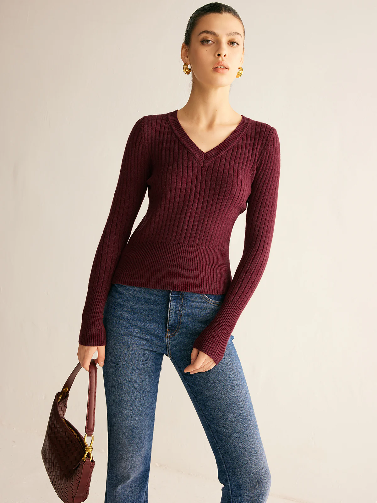 Ribbed V-Neck Skinny Sweater - Takermore