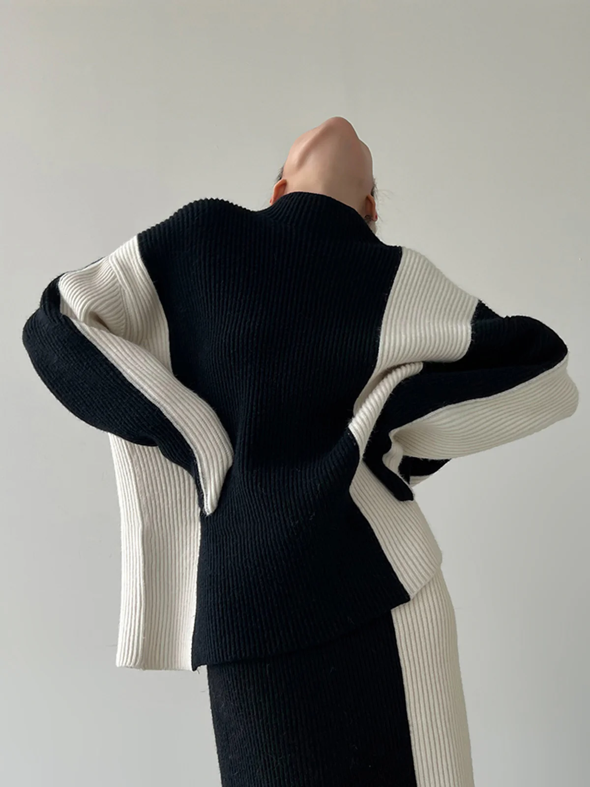 Miss Paris Stripe Two Piece Knit Skirt Set - Takermore