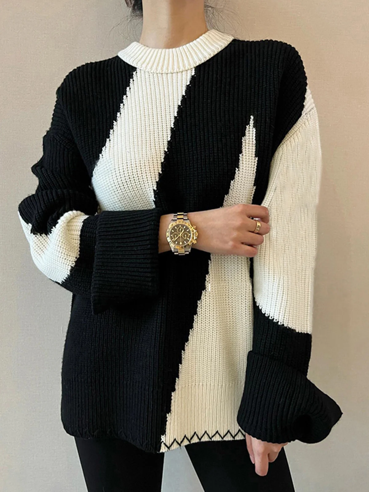 Oversized Zebrataur Sweater - Takermore
