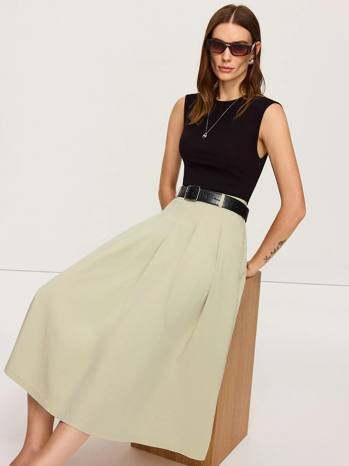 Belted Pleated Two-Tone Midi Dresses - Takermore