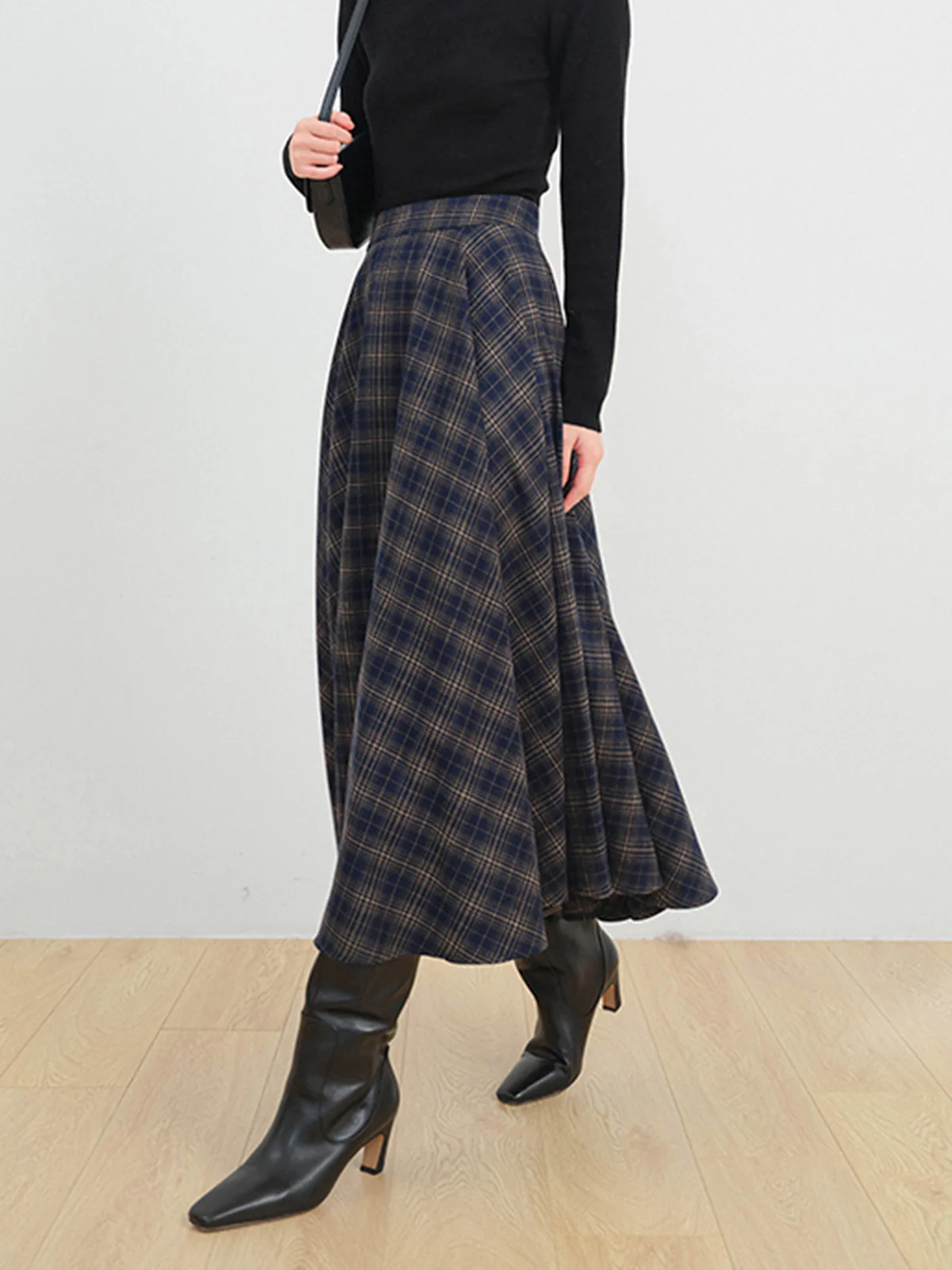 Keep In Check Long Skirt - Takermore