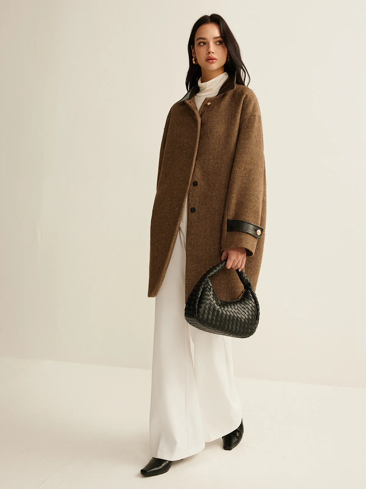 Contrast Collar Button Wool Coat - Takermore