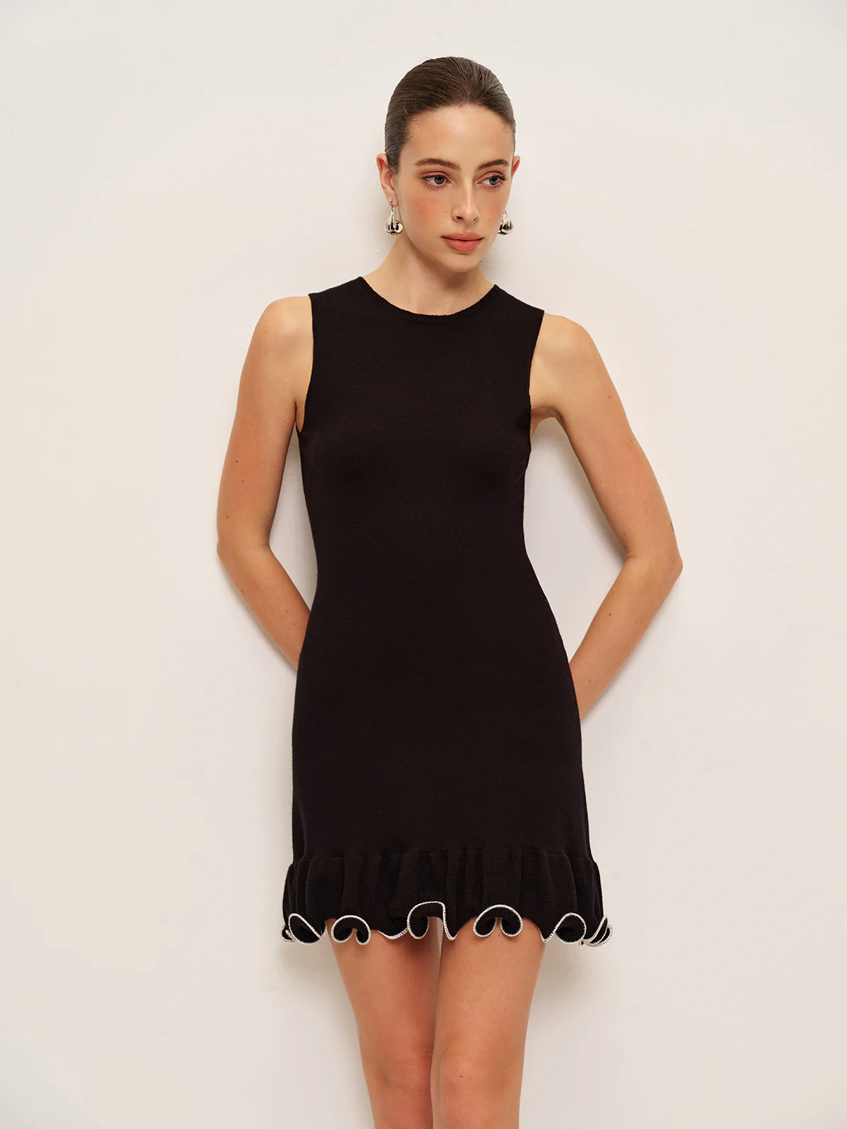 Ruffled Sleeveless Dress - Takermore