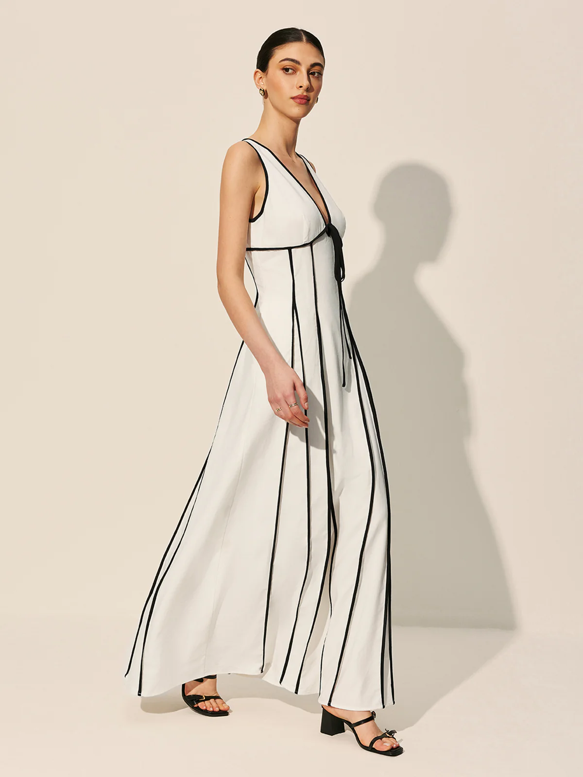 Contrast Trim Dress With Pockets - Takermore