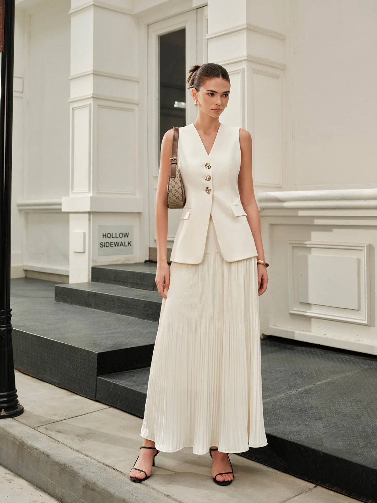 Mid-Waist Pleated Skirt - Takermore