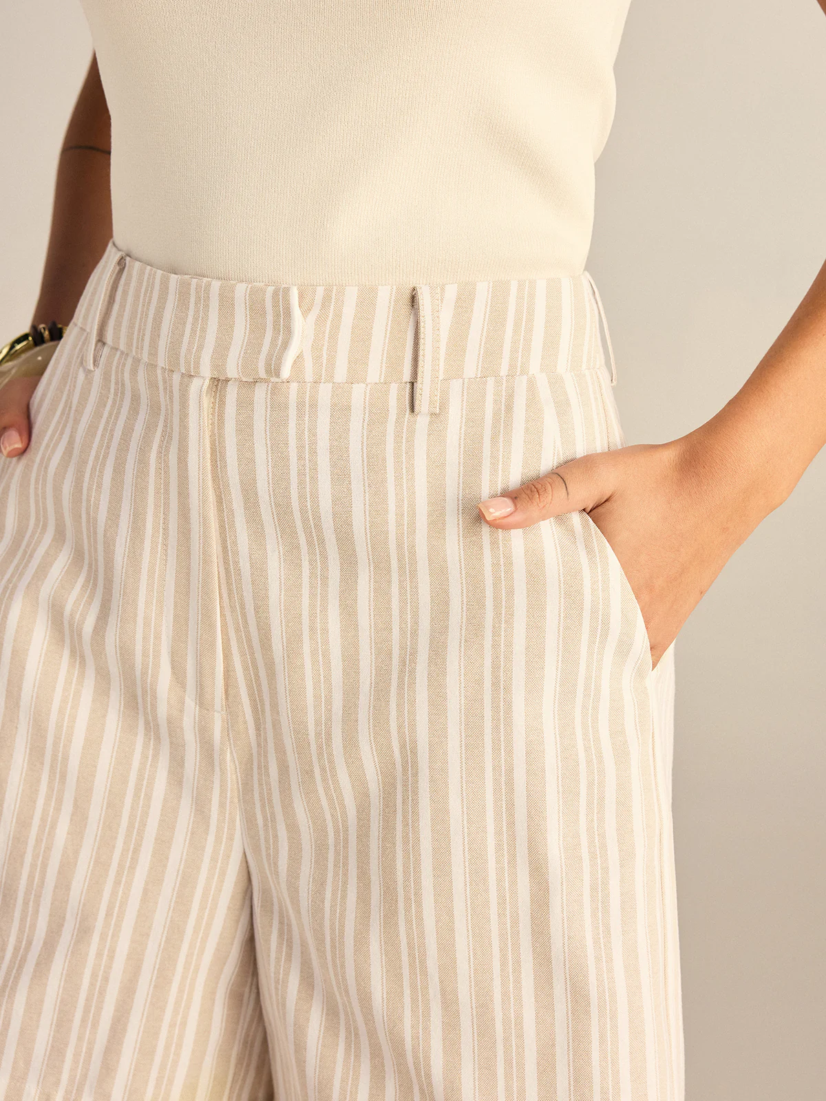 Striped High-Waist Shorts - Takermore