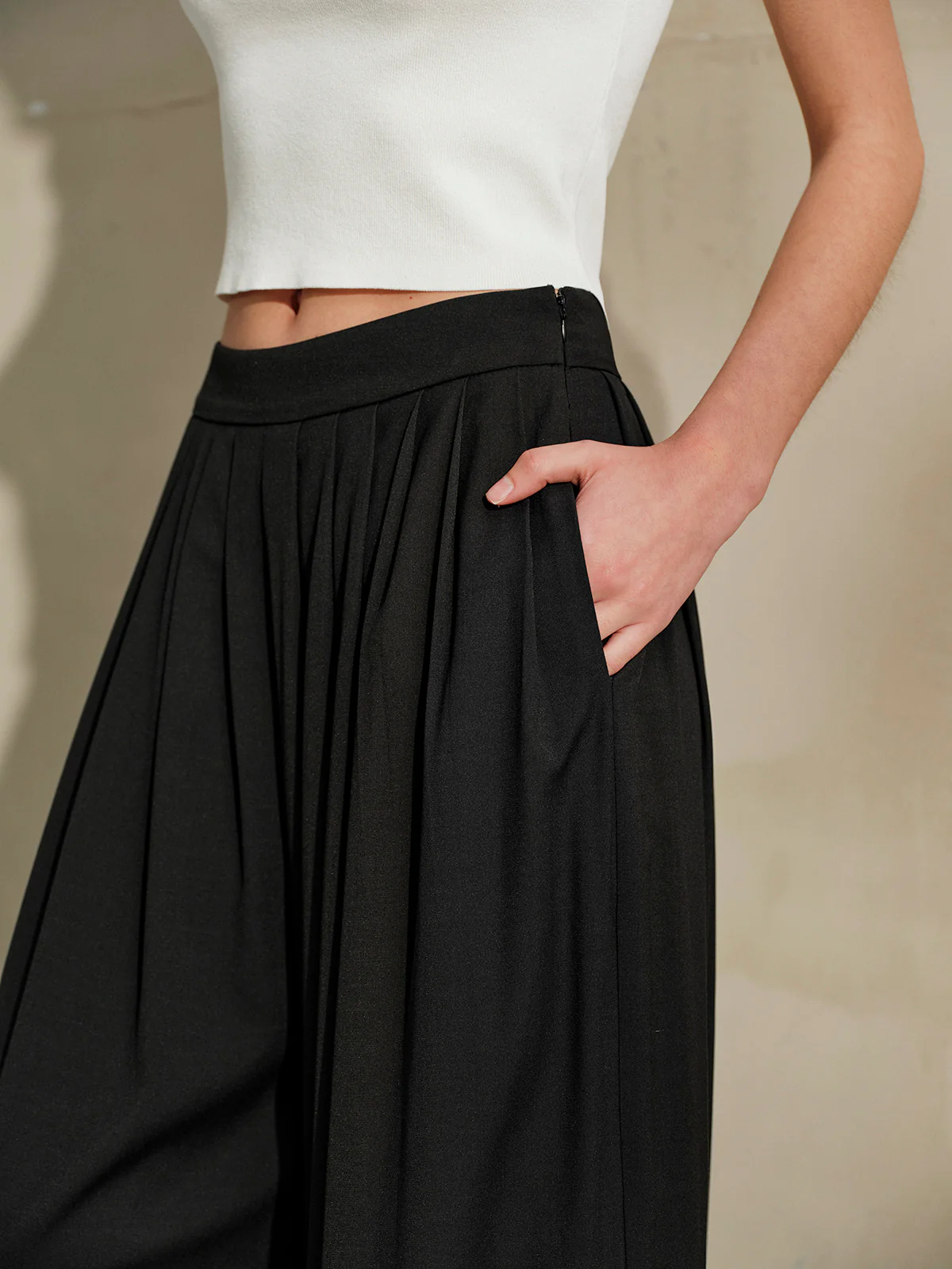 Mid-Waist Pleated Wide Leg Pants - Takermore