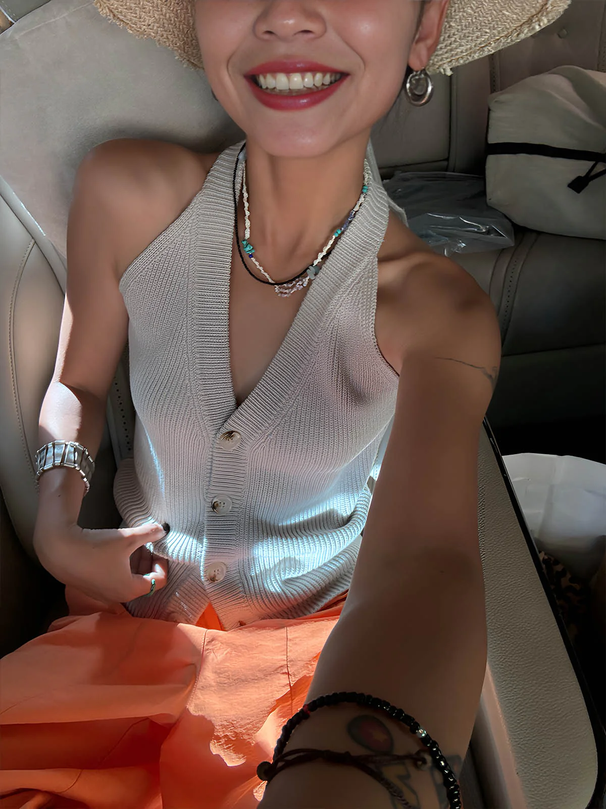 Button V-Neck Knit Vest - Takermore