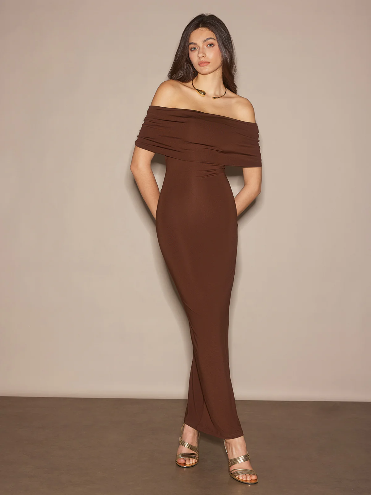 Off-Shoulder Ruched Slim Long Dress - Takermore