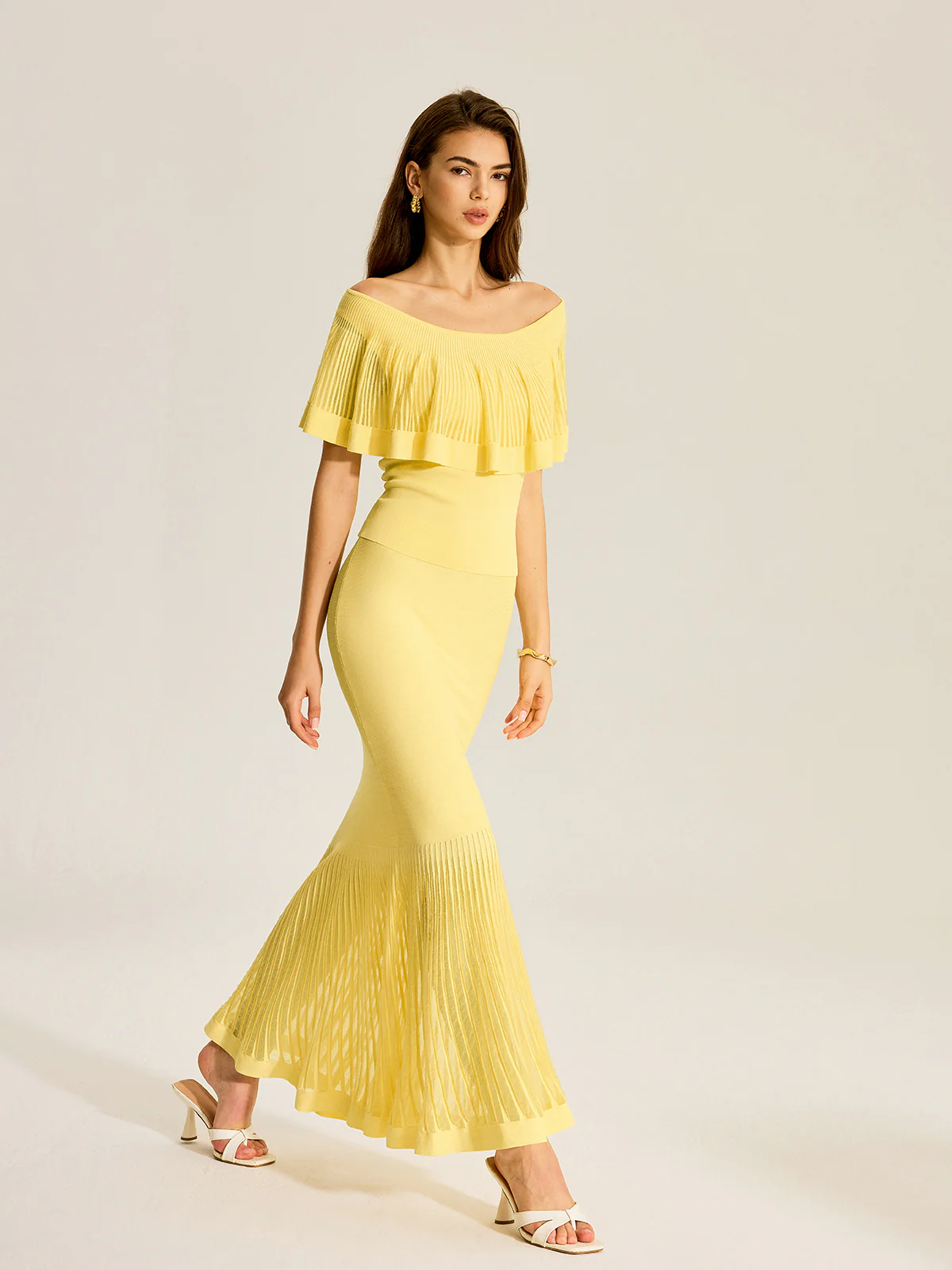 Off-Shoulder Knit Top With Trimmed Ruffles - Takermore