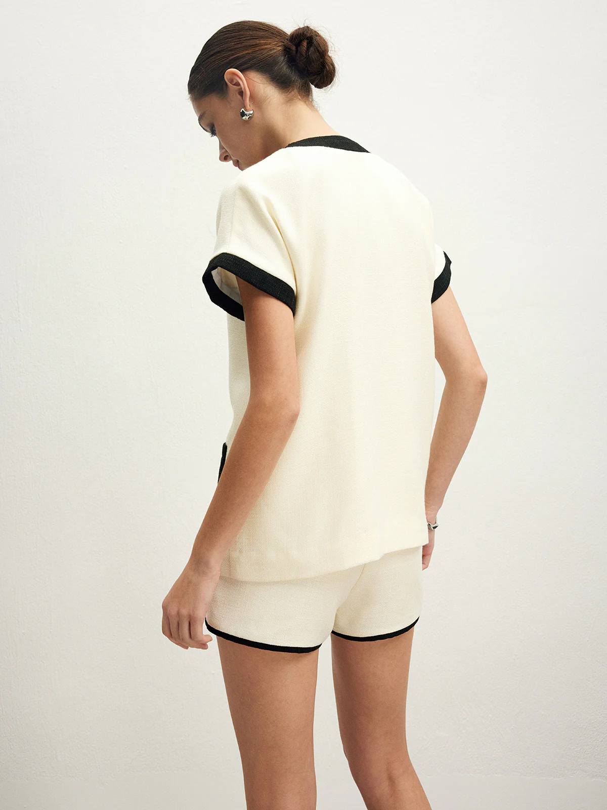 Contrast Binding Pockets Shorts - Takermore