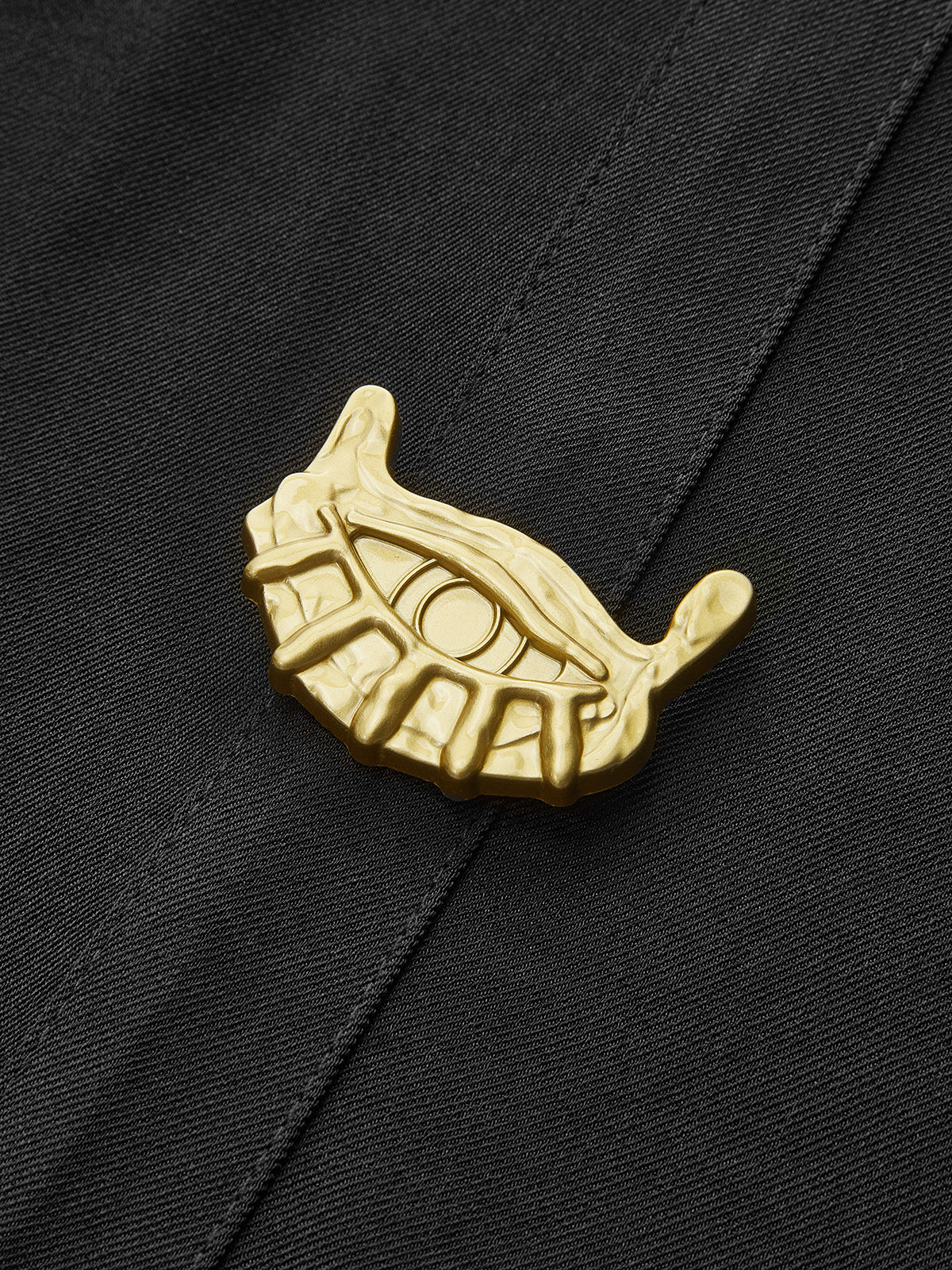 Wide Collar Button-Down Pleated Dress - Takermore