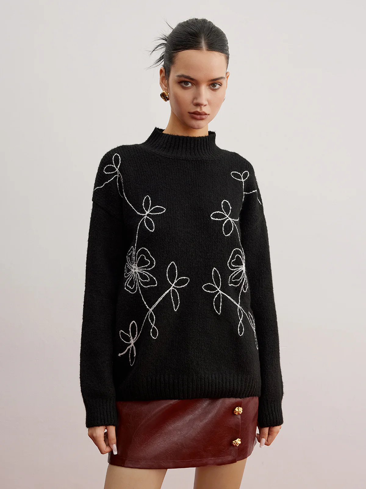 Mock Neck Floral Shift Sweater - Takermore