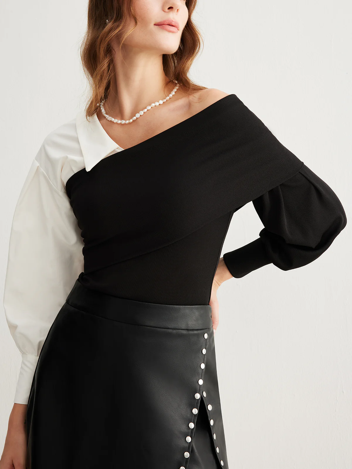 Two Tone Cold-Shoulder T-Shirt - Takermore