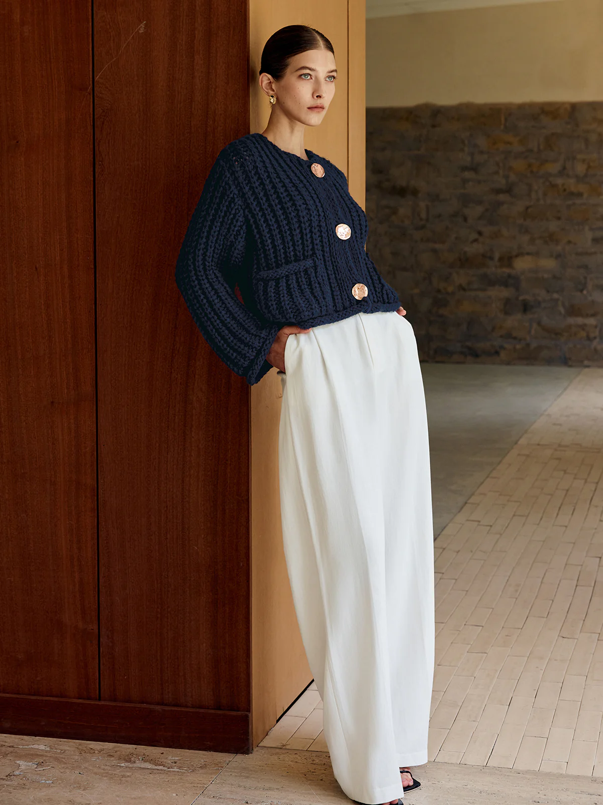 Plain Button Knit Cardigan - Takermore