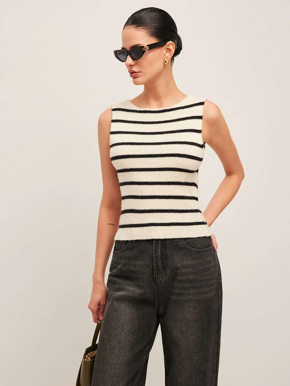 Bow Back Detail Striped Sweater Vest - Takermore