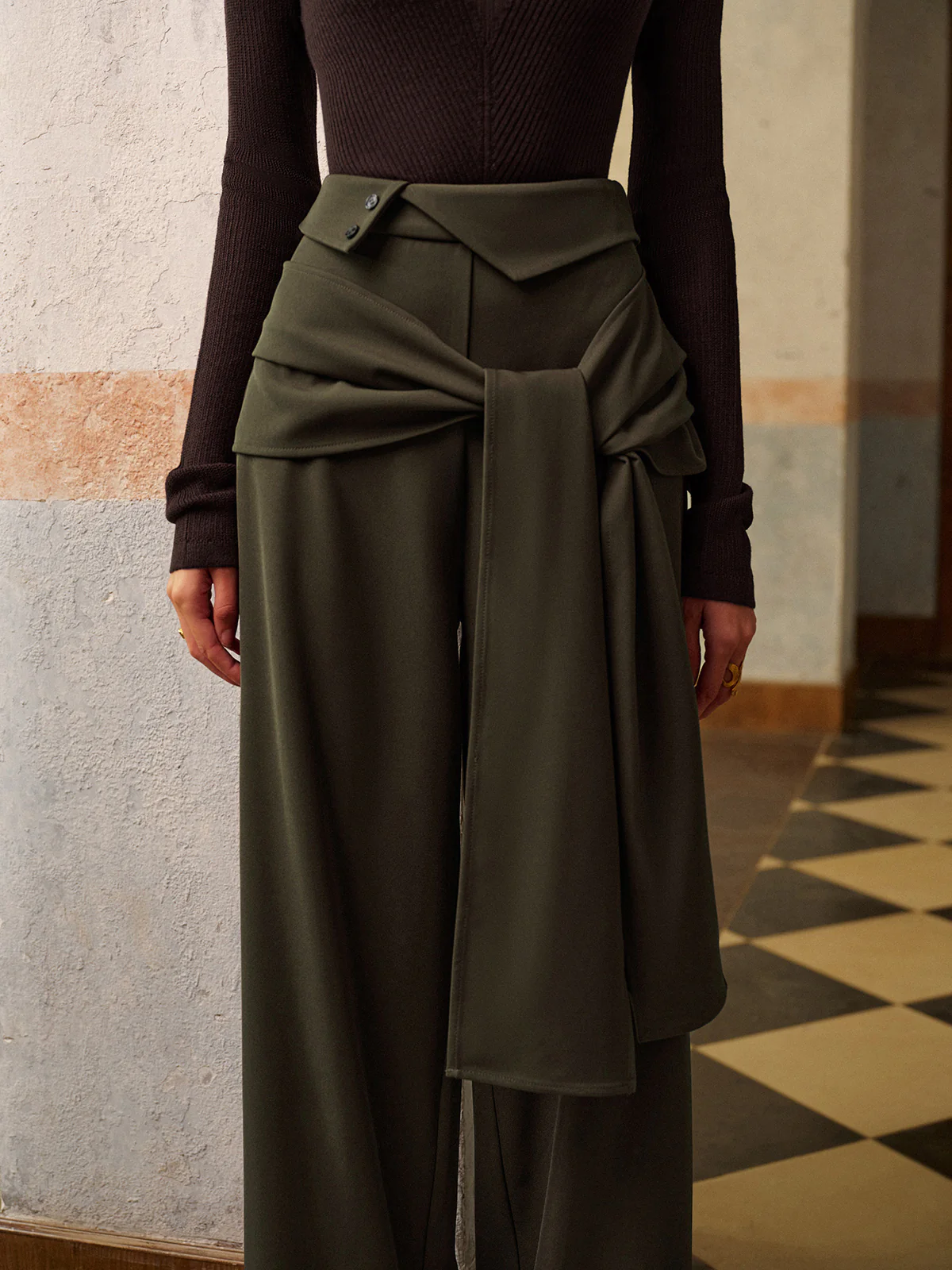 Mid-Waist Knotted Pants - Takermore