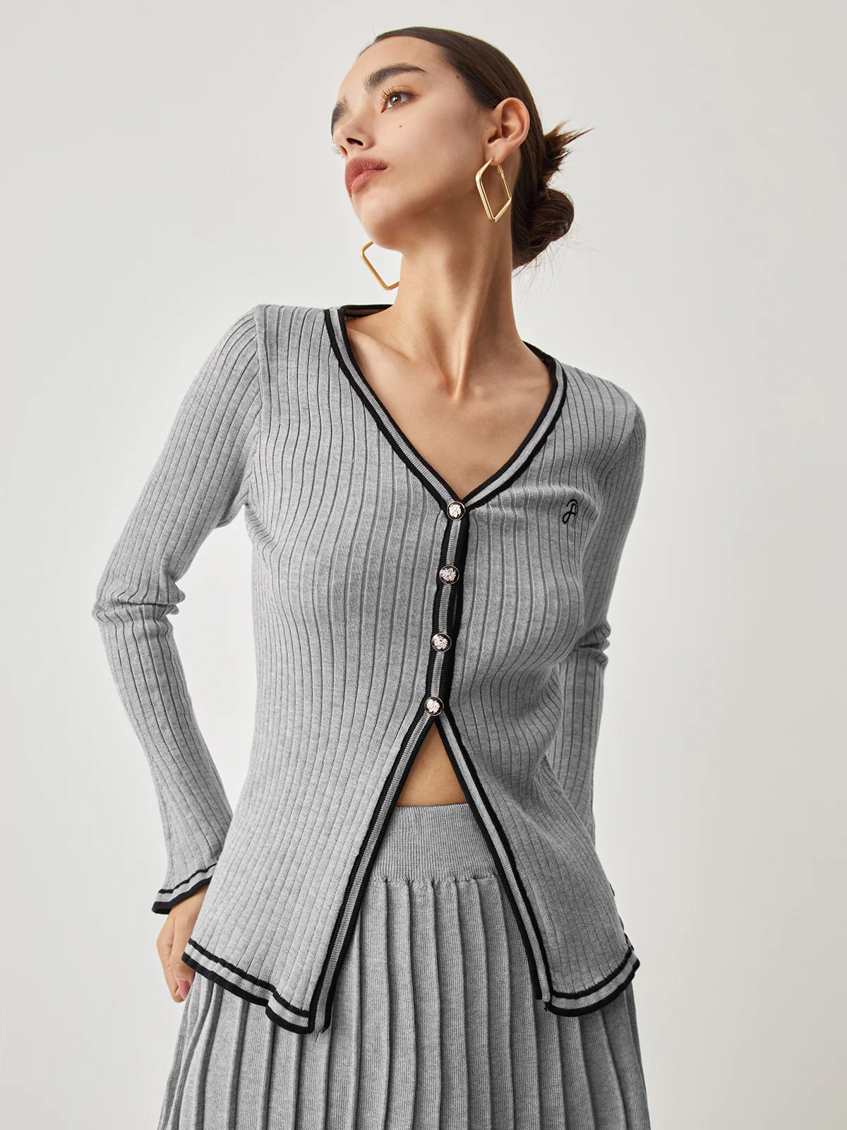 Contrast Trim Curved Cardigan With Matching Pleat Mini Skirt - Takermore