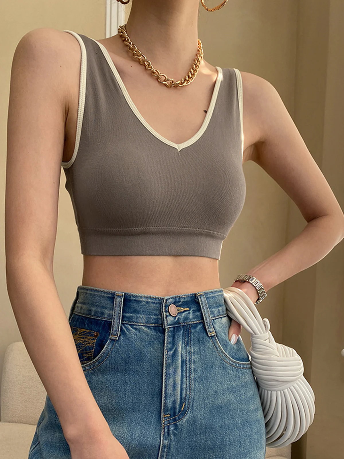 V-Neck Padded Crop Tank Top - Takermore