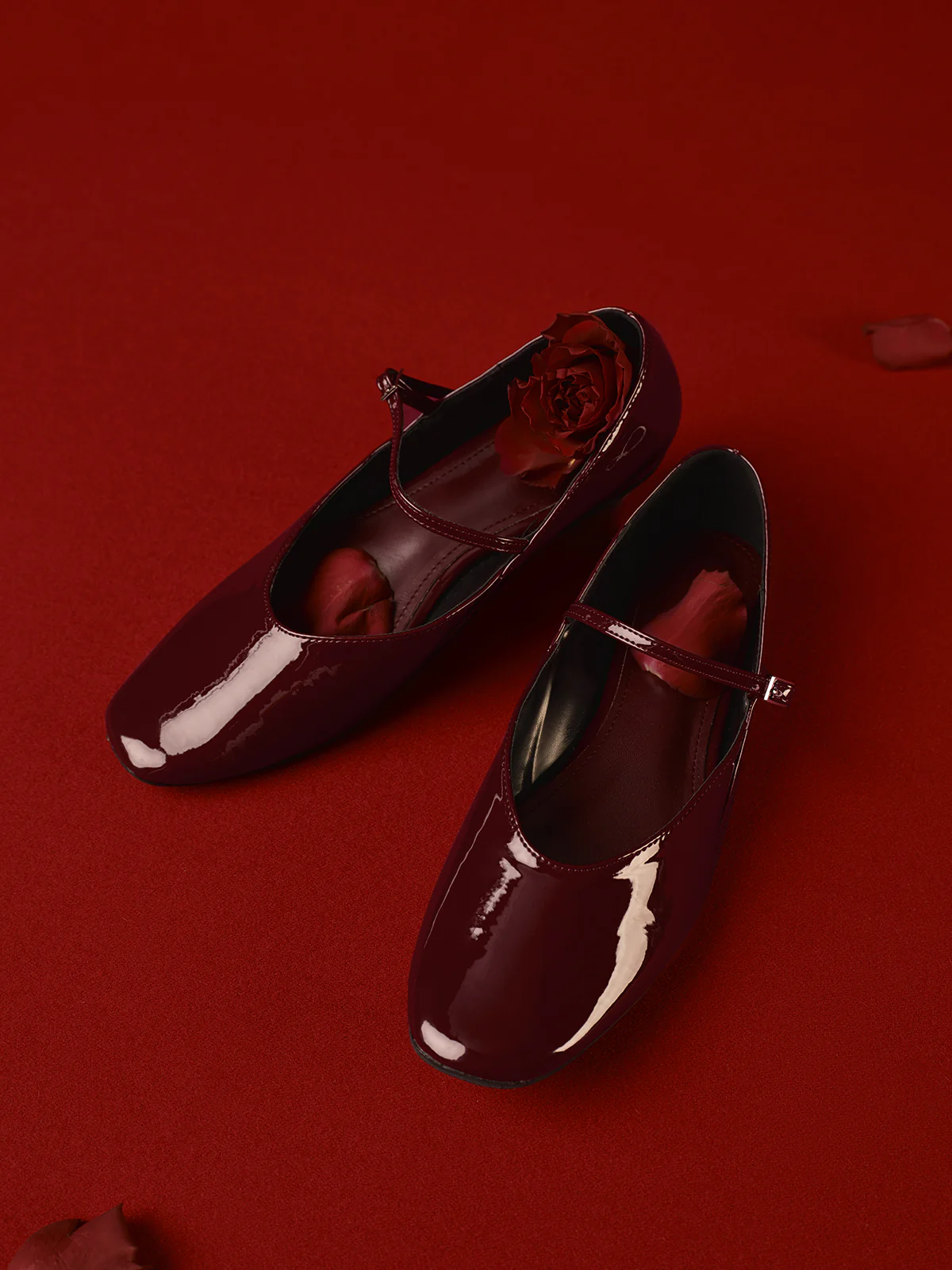 Buckle Strap Ballet Flats - Takermore