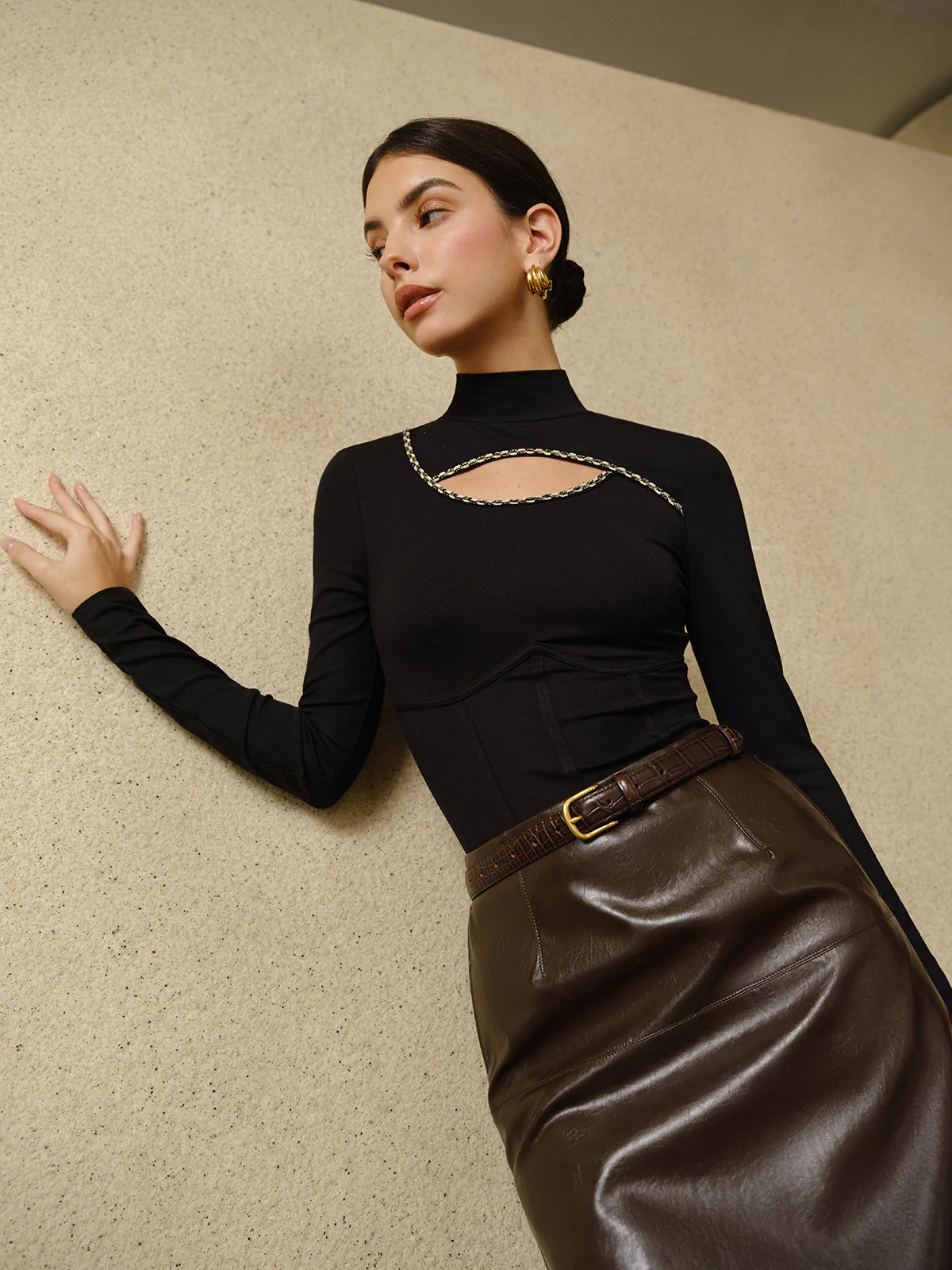 Contrast Trim Cutout Piping Top - Takermore