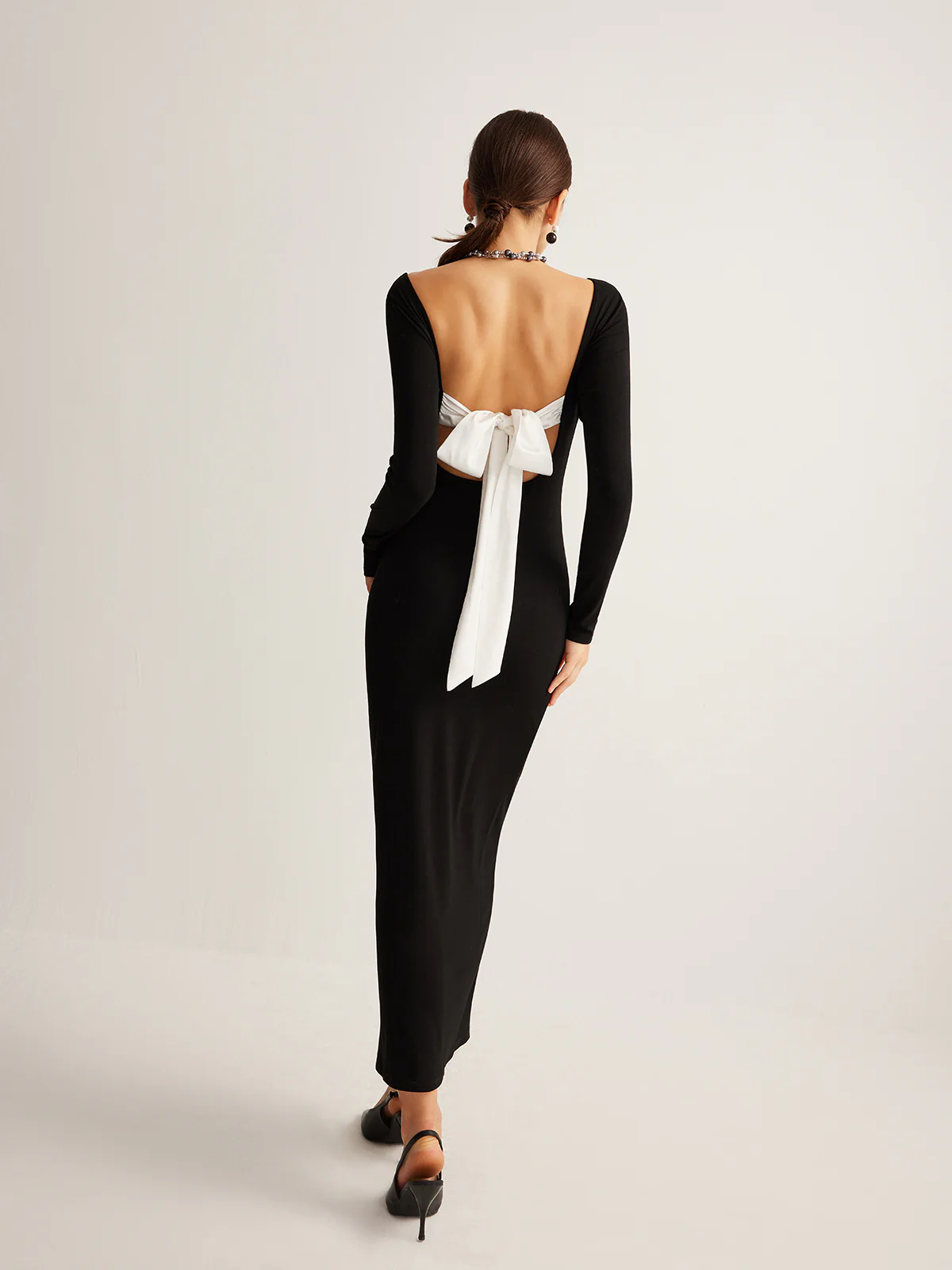 Bow Open Back Knit Dress - Takermore