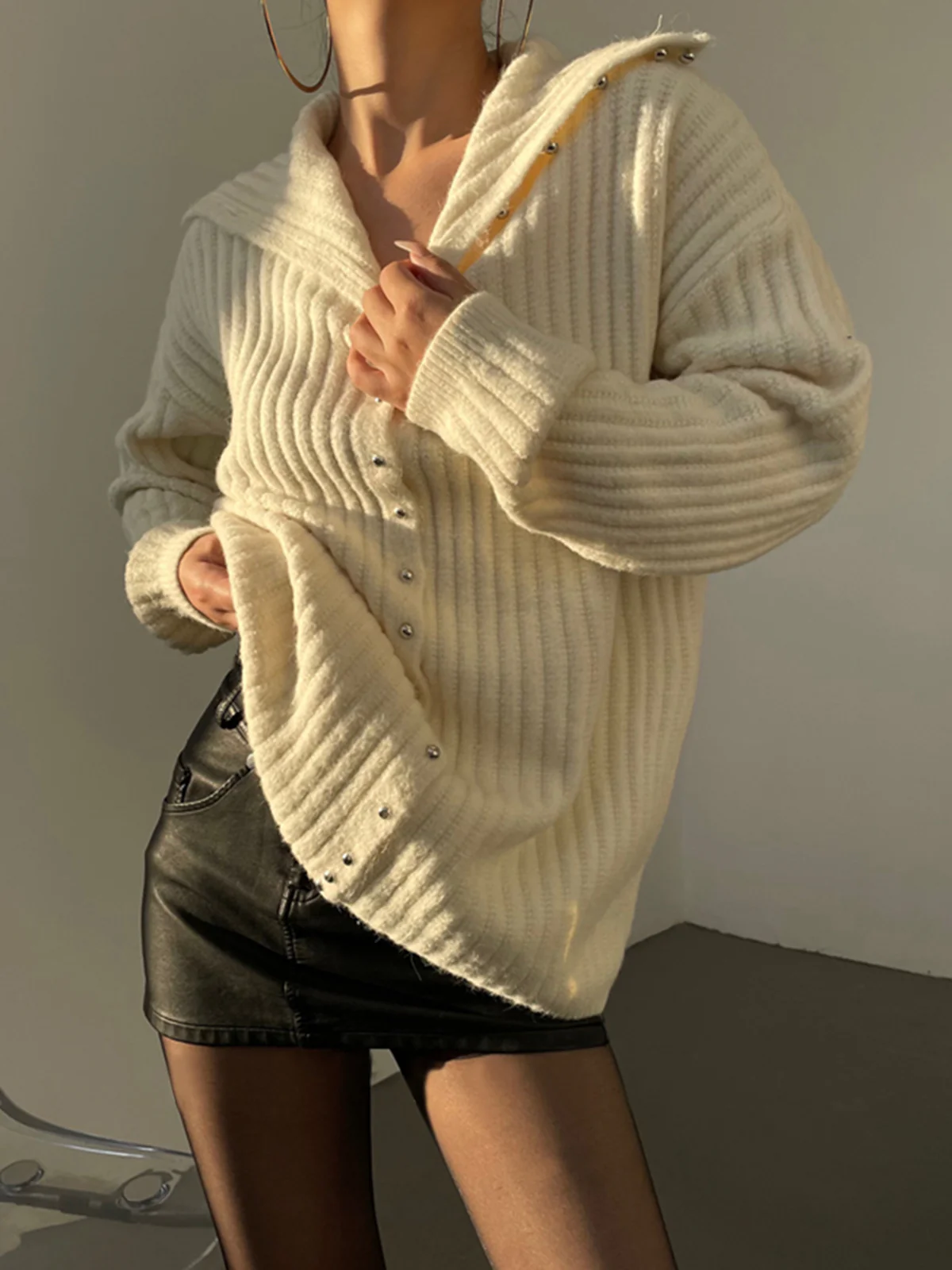 Elegant Button Cardigan - Takermore