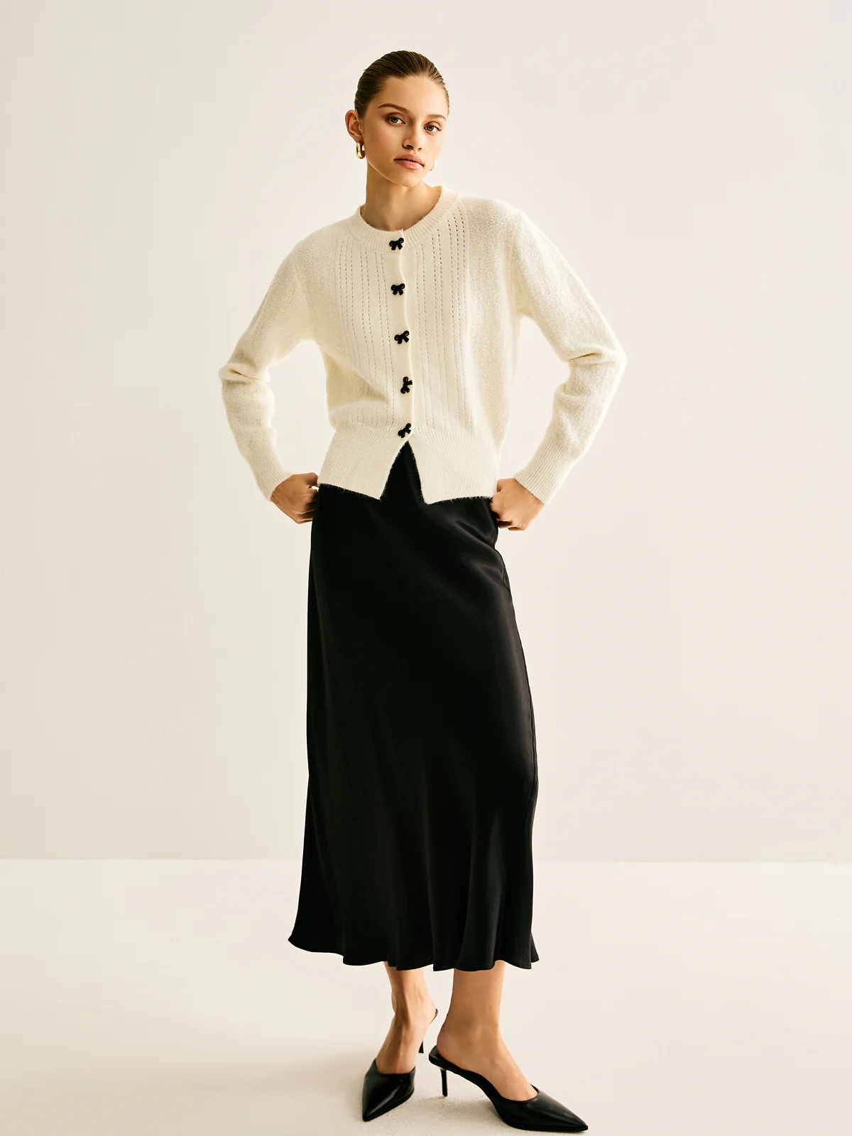 Bow Button Panel Cardigan - Takermore