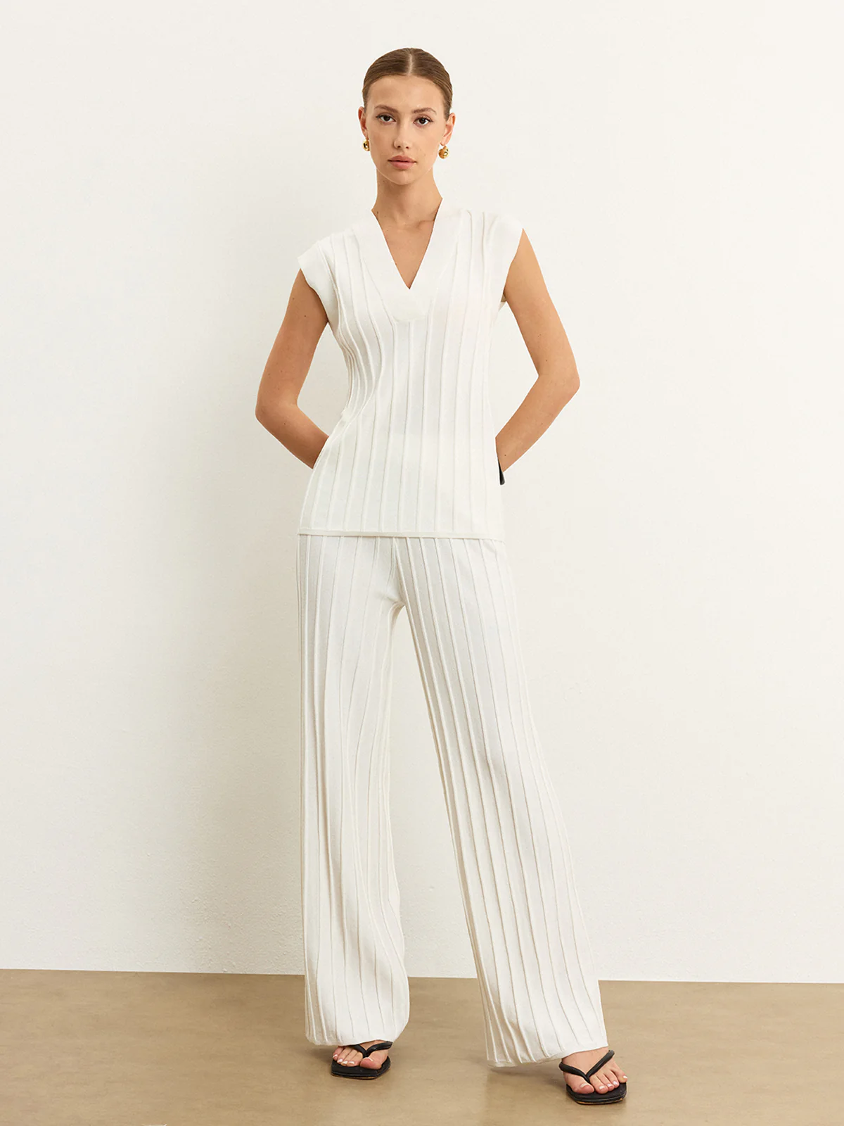 Ribbed Knit Mid-Rise Pants - Takermore