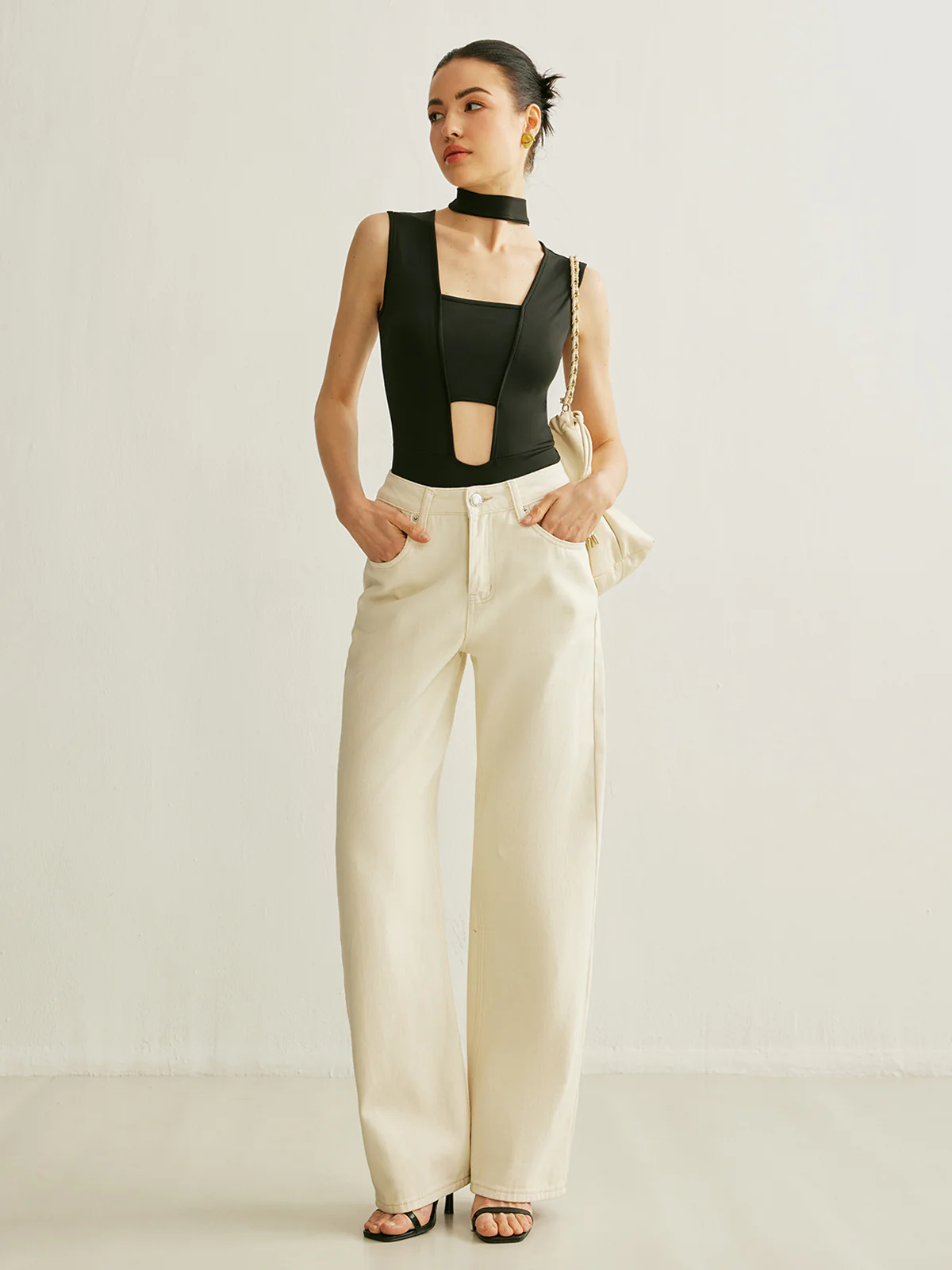 Athleisure Sleeveless Cutout Bodysuit - Takermore