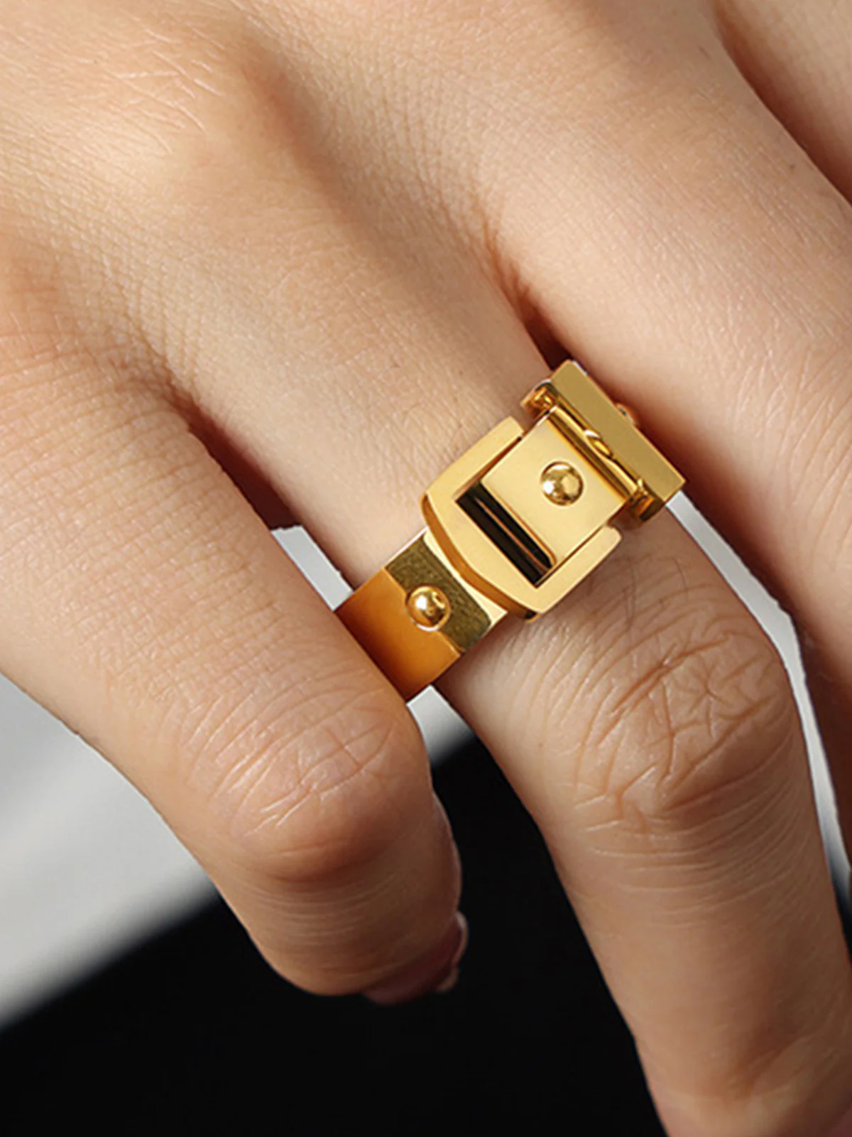 Golden Ring With Buckle - Takermore