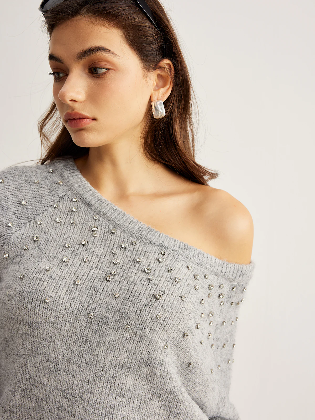 Beaded Decor Pullover Sweater - Takermore