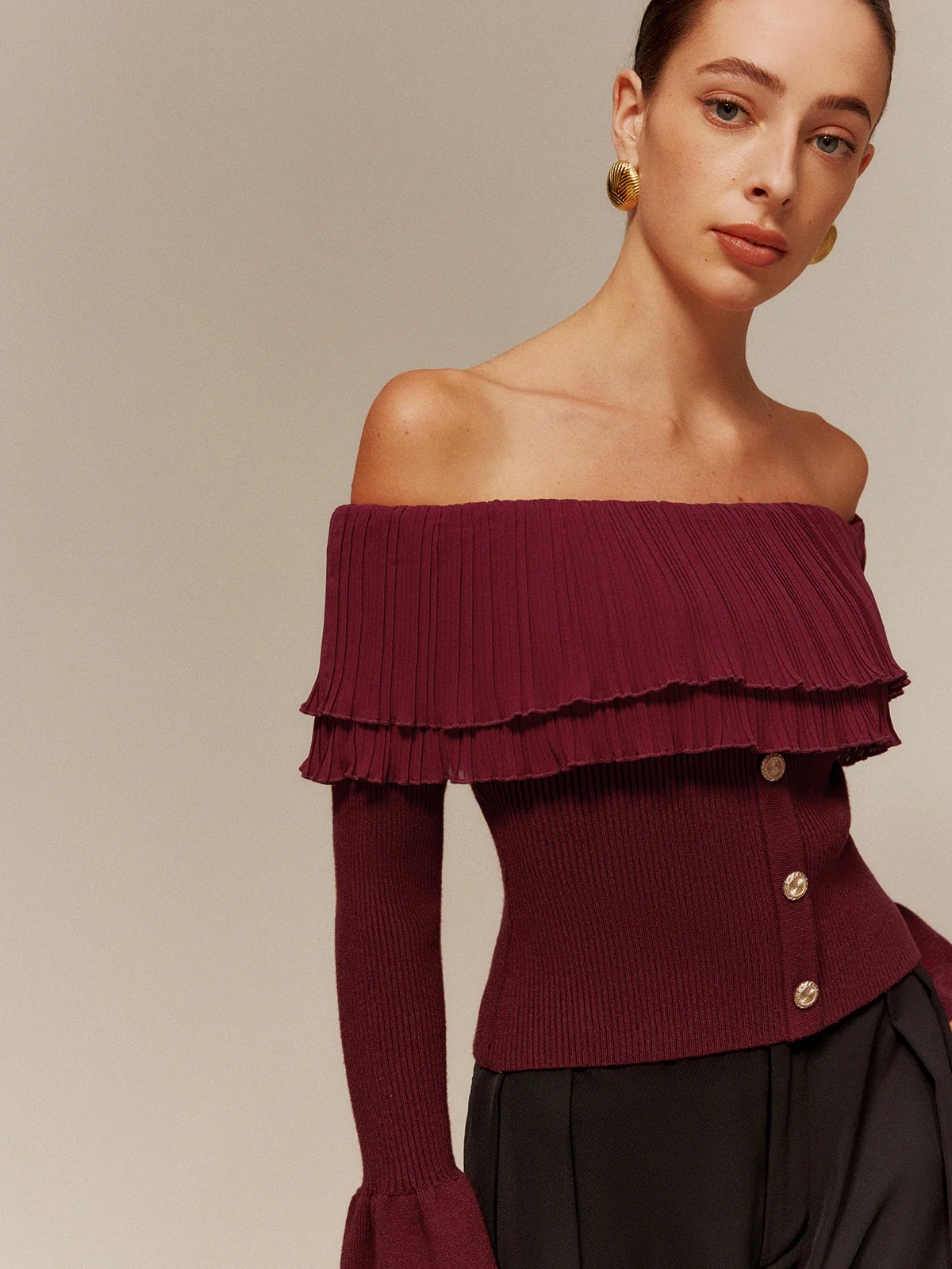 Off-Shoulder Pleated Ruffle Slim Sweater - Takermore