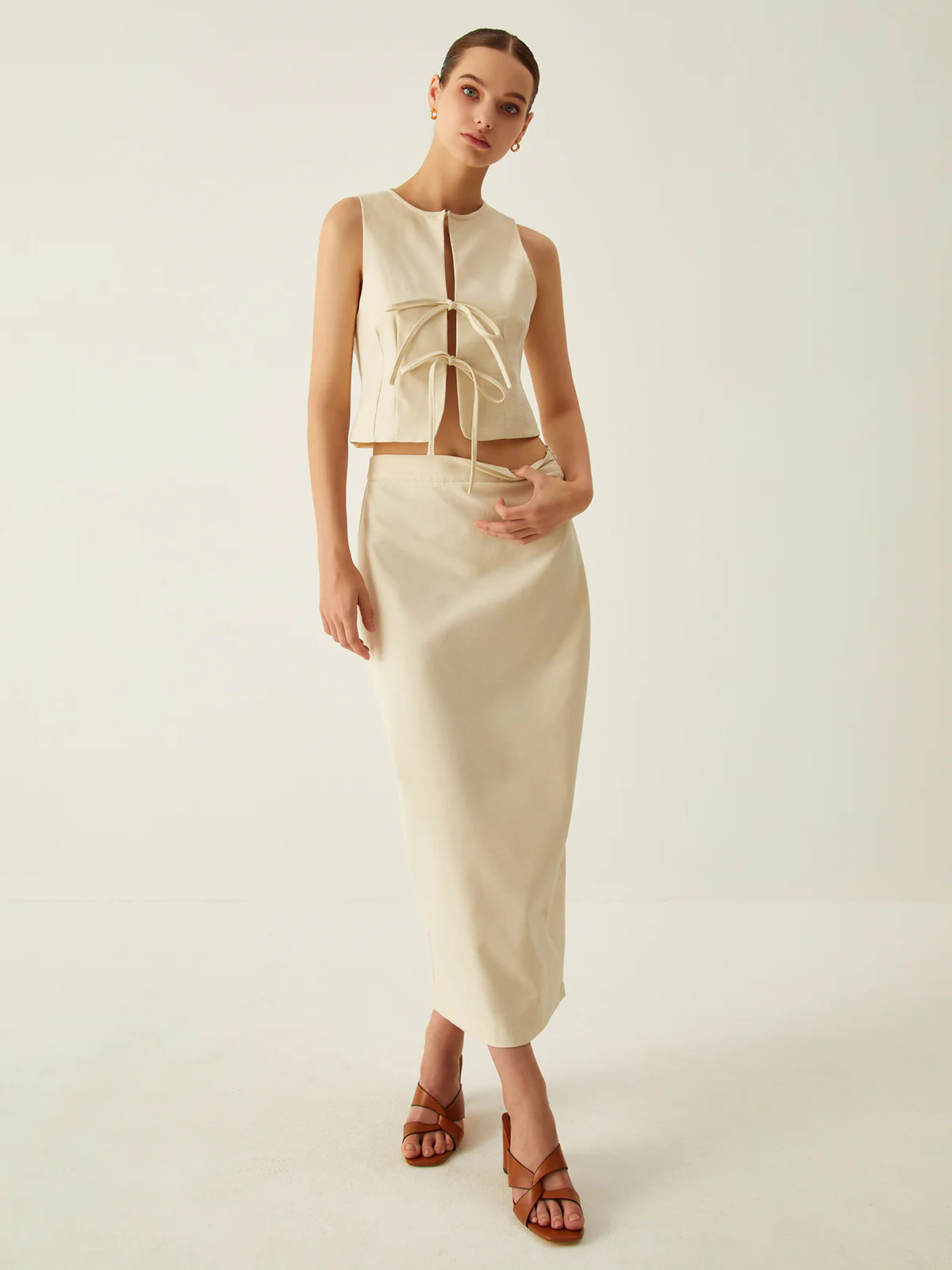 Sleeveless Tie Front Vest - Takermore