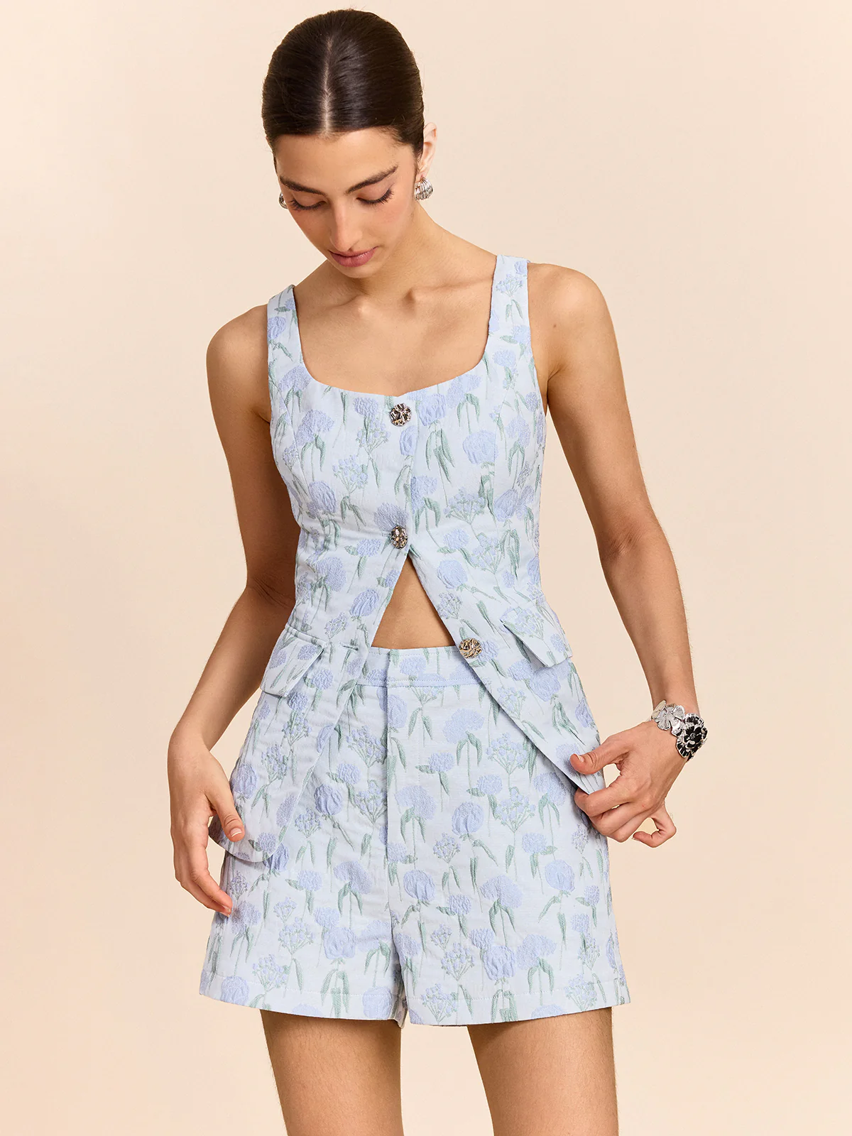 Floral Jacquard Shorts - Takermore