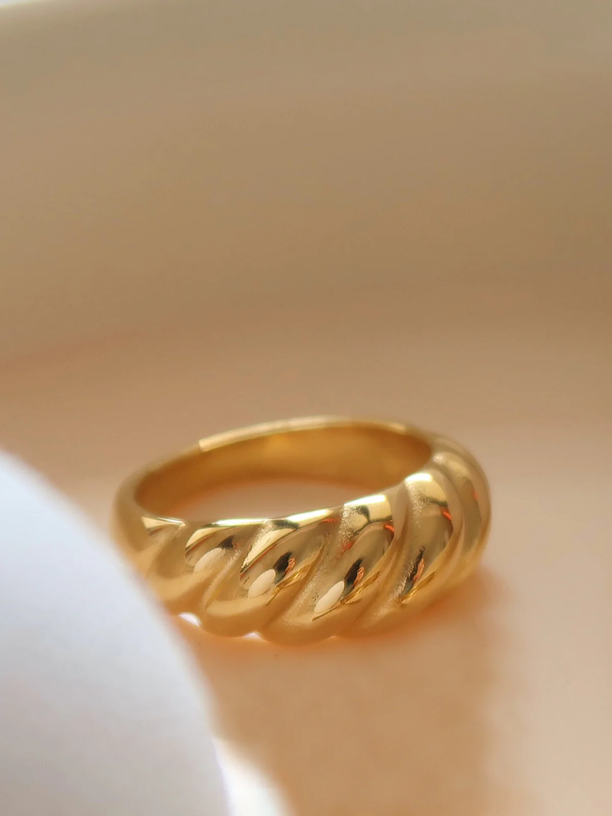 1pc Croissant Hemp Pattern Ring - Takermore