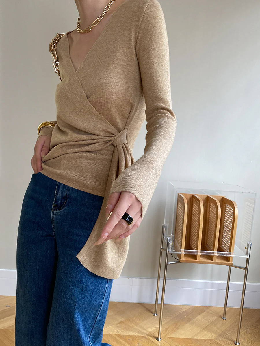 Wrap V-neck Long Sleeve Tie Knit Top - Takermore