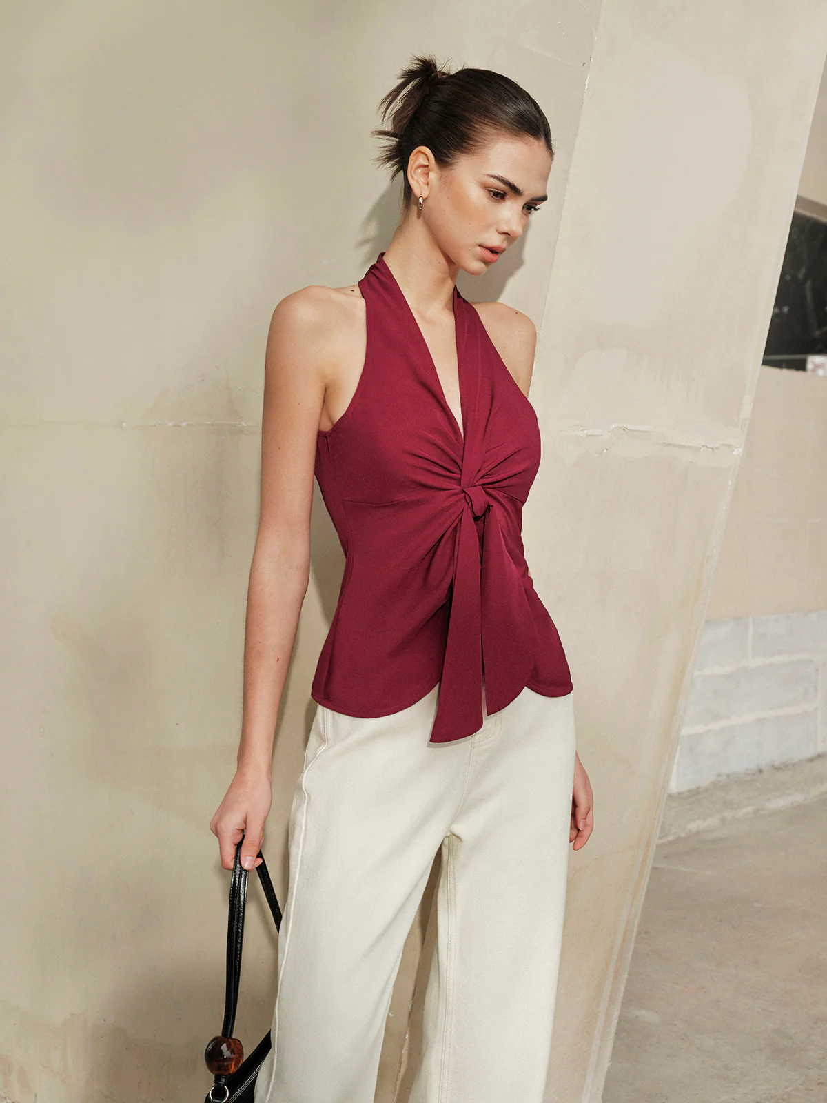 Halter Neck Knotted Front Top - Takermore